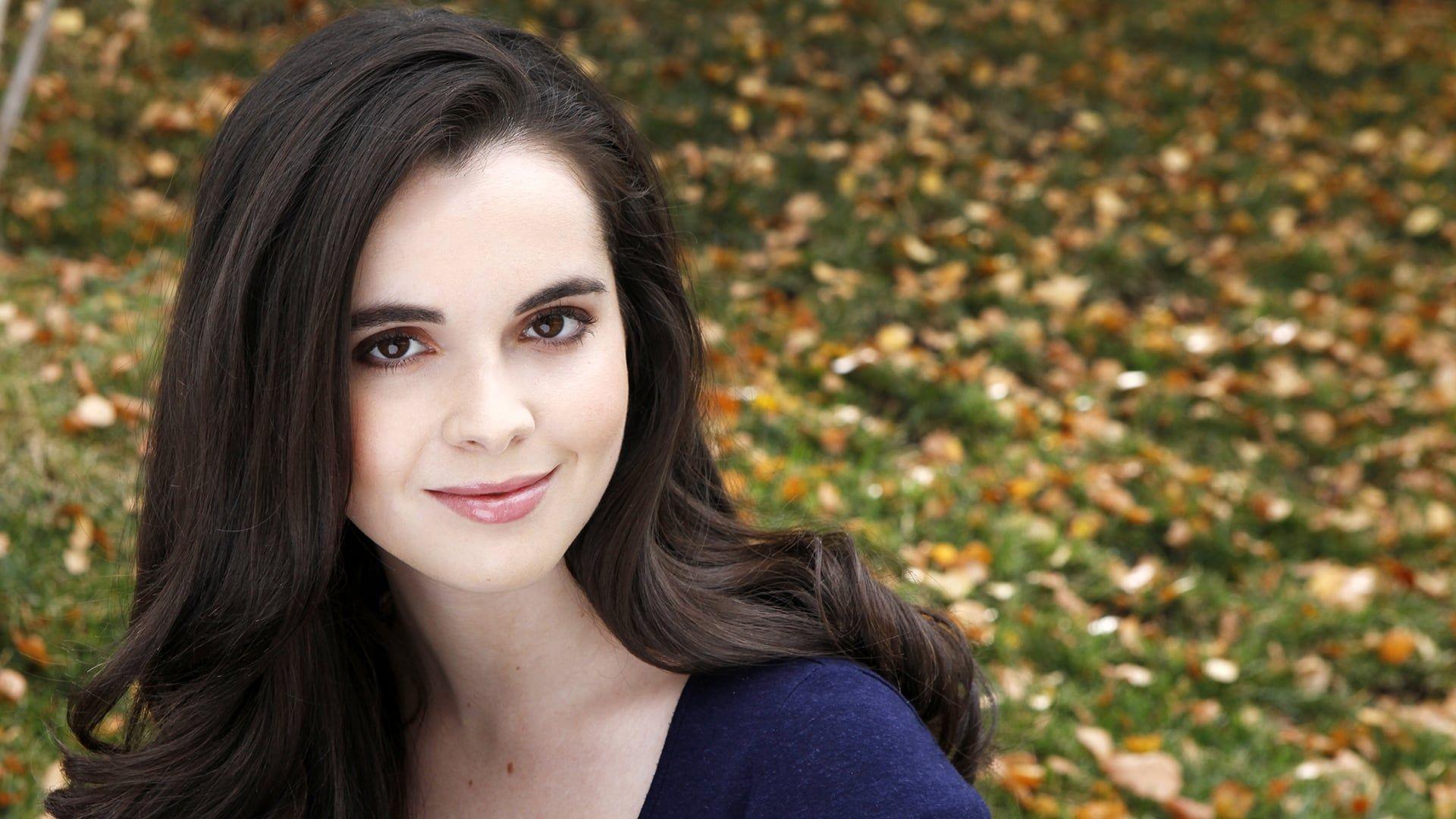 Vanessa Marano 4K Wallpapers