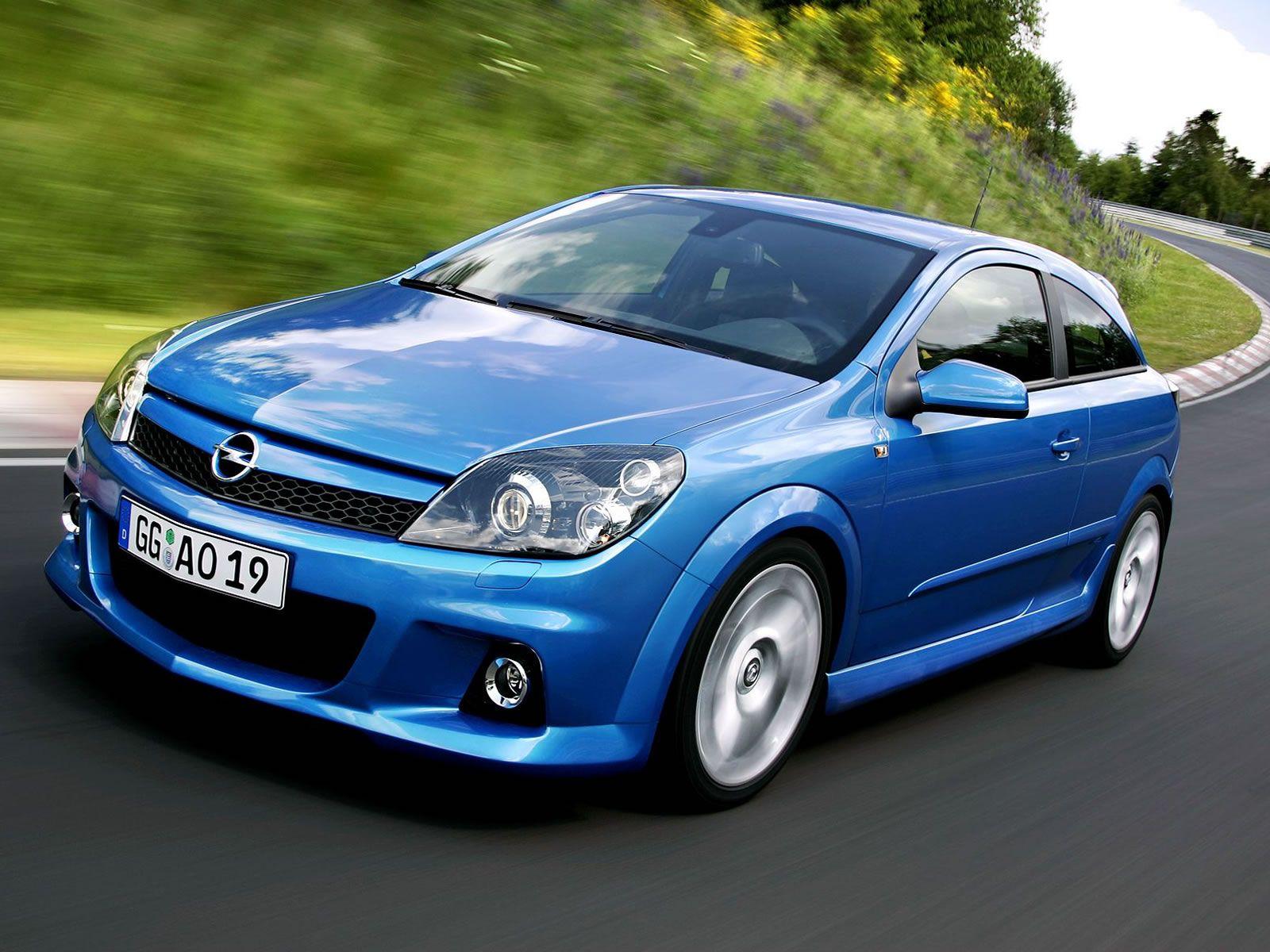 Vauxhall Astra Wallpapers