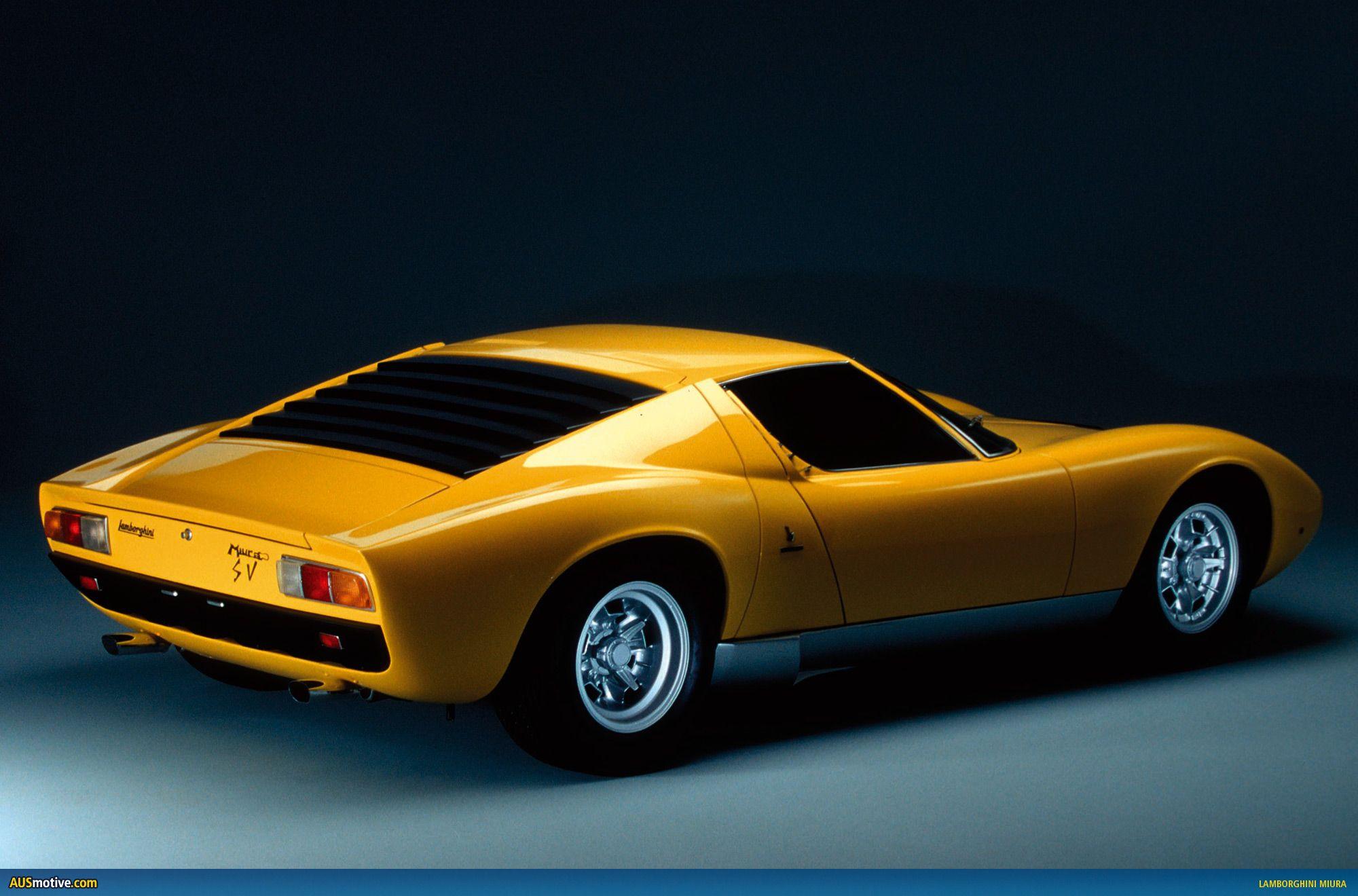 Vectorized Lamborghini Miura Wallpapers