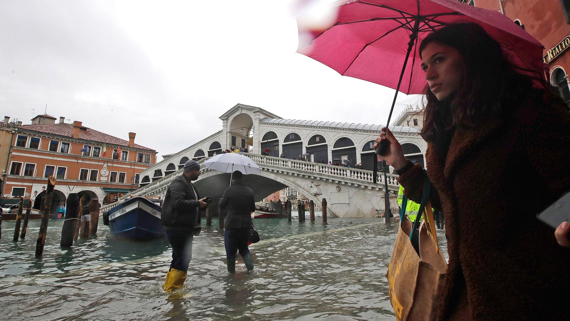 Venice In Rain Italy Wallpapers