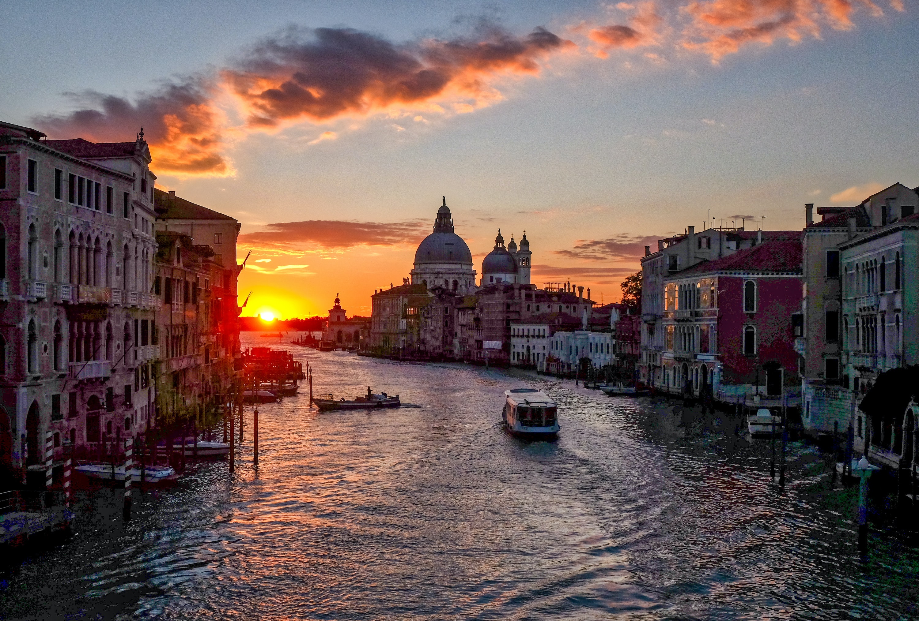 Venice In Rain Italy Wallpapers