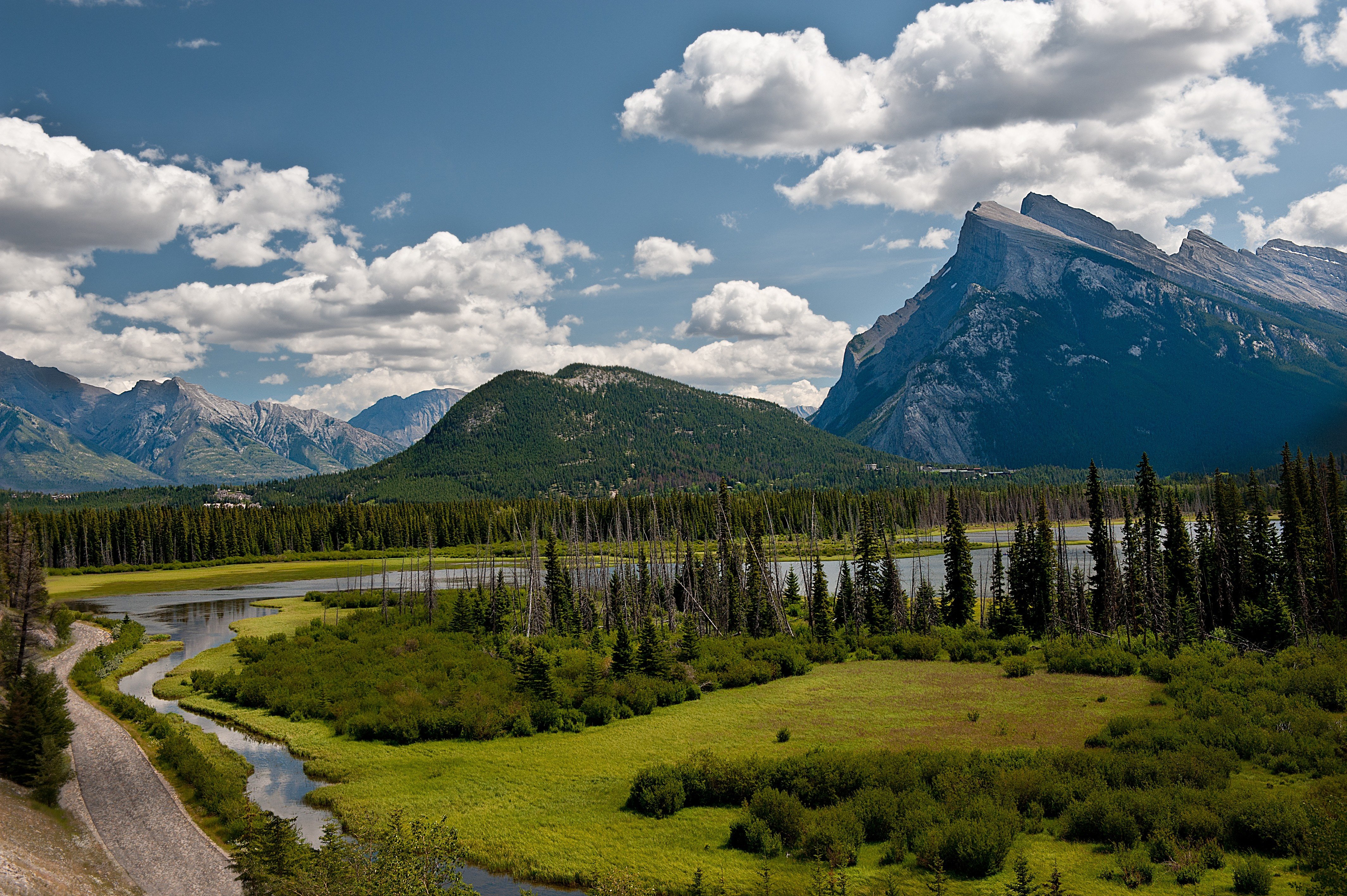 Vermillion Lakes Mount Rundle In Banff National Park Wallpapers