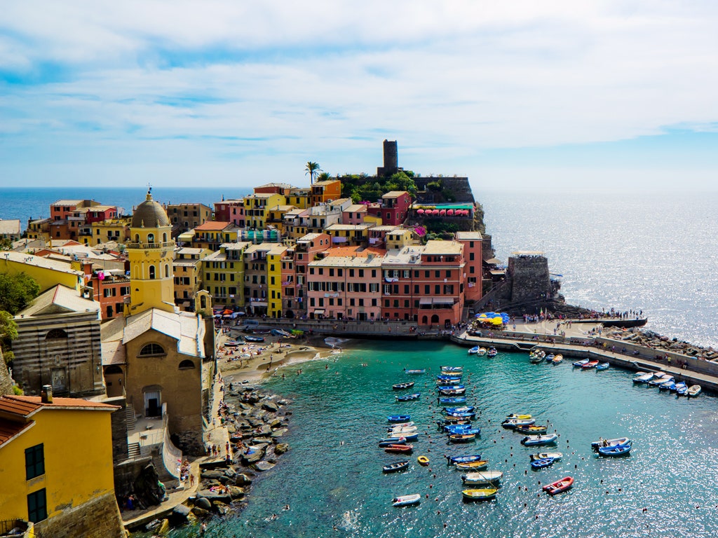 Vernazza Italy Sea And Mountains Nature Landscape Wallpapers