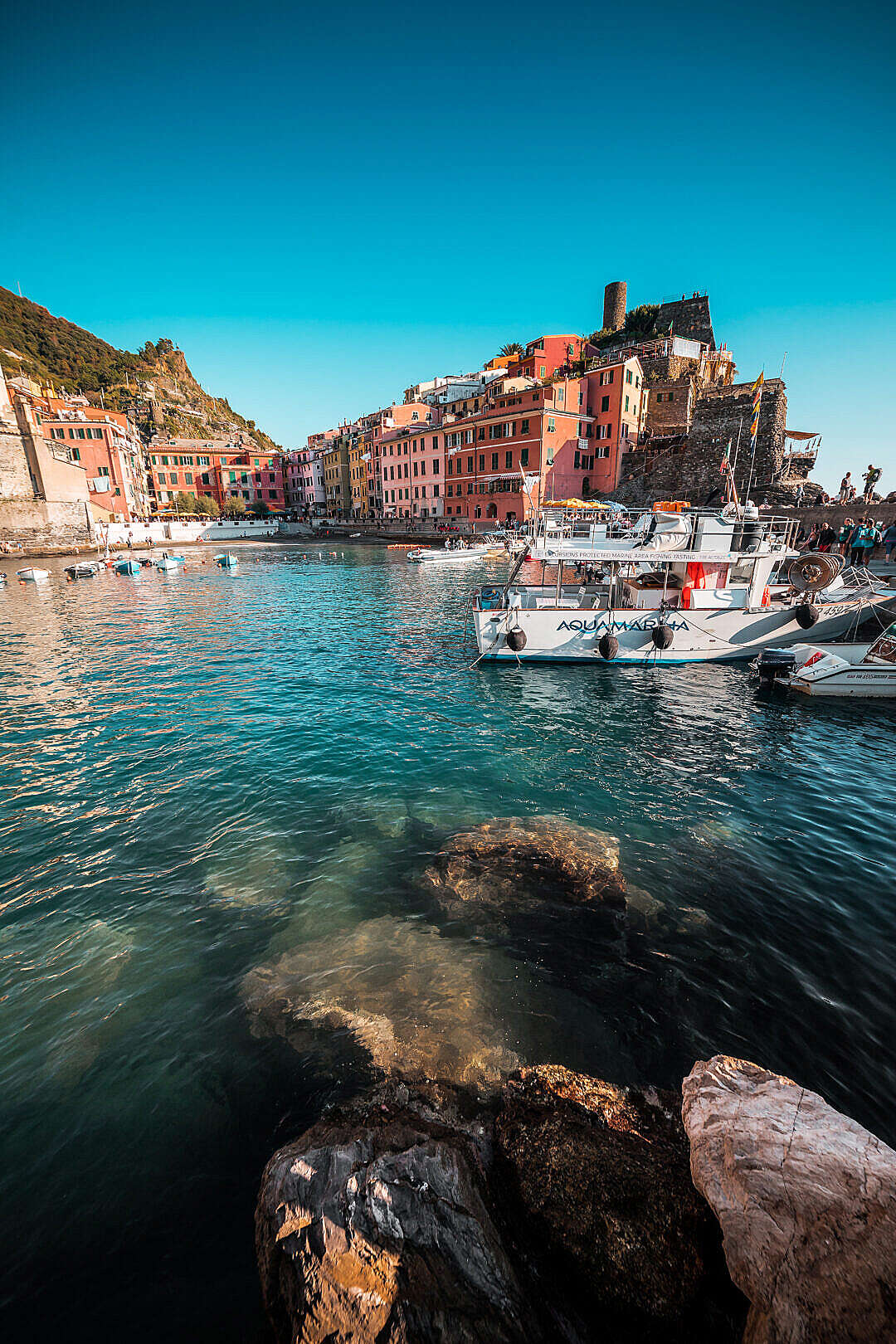 Vernazza Italy Sea And Mountains Nature Landscape Wallpapers