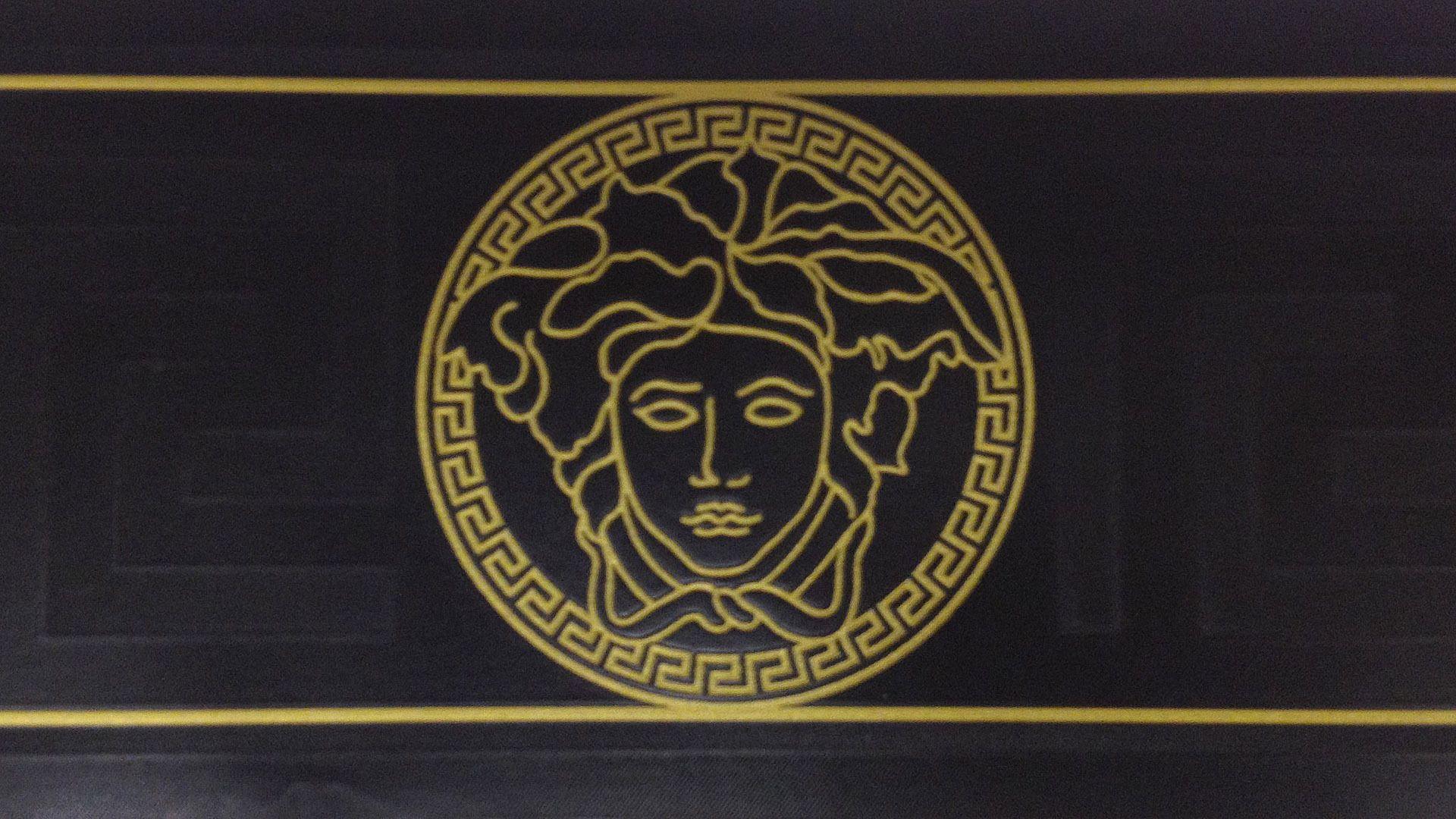 Versace Screensaver Wallpapers