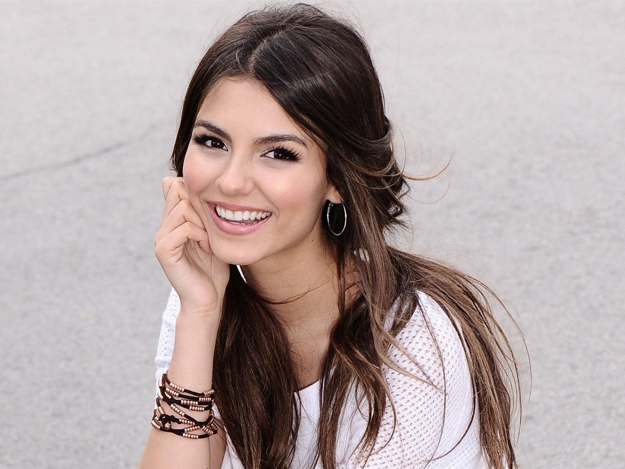 Victoria Justice Wallpapers