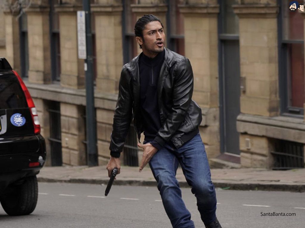 Vidyut Jamwal Commando 3 Wallpapers