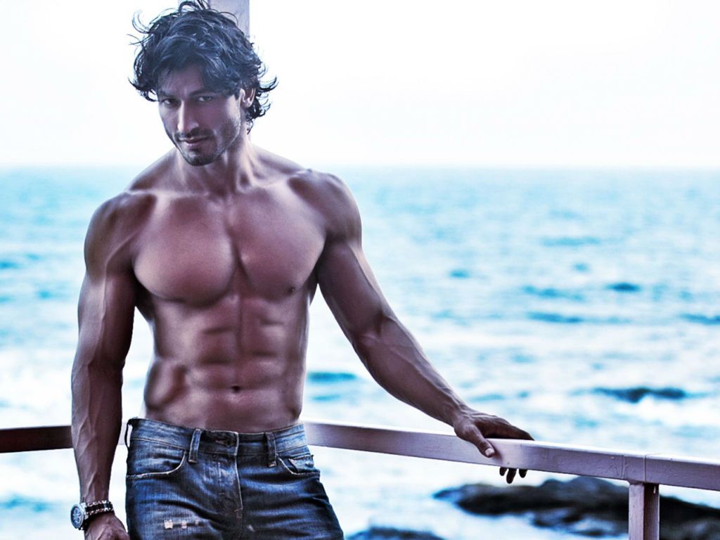 Vidyut Jamwal Commando 3 Wallpapers