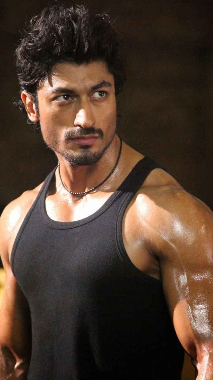 Vidyut Jamwal Commando 3 Wallpapers