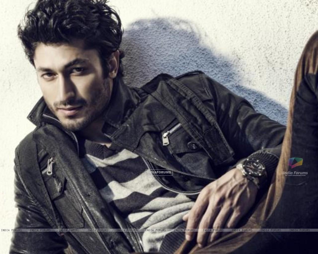 Vidyut Jamwal Hairstyle Wallpapers