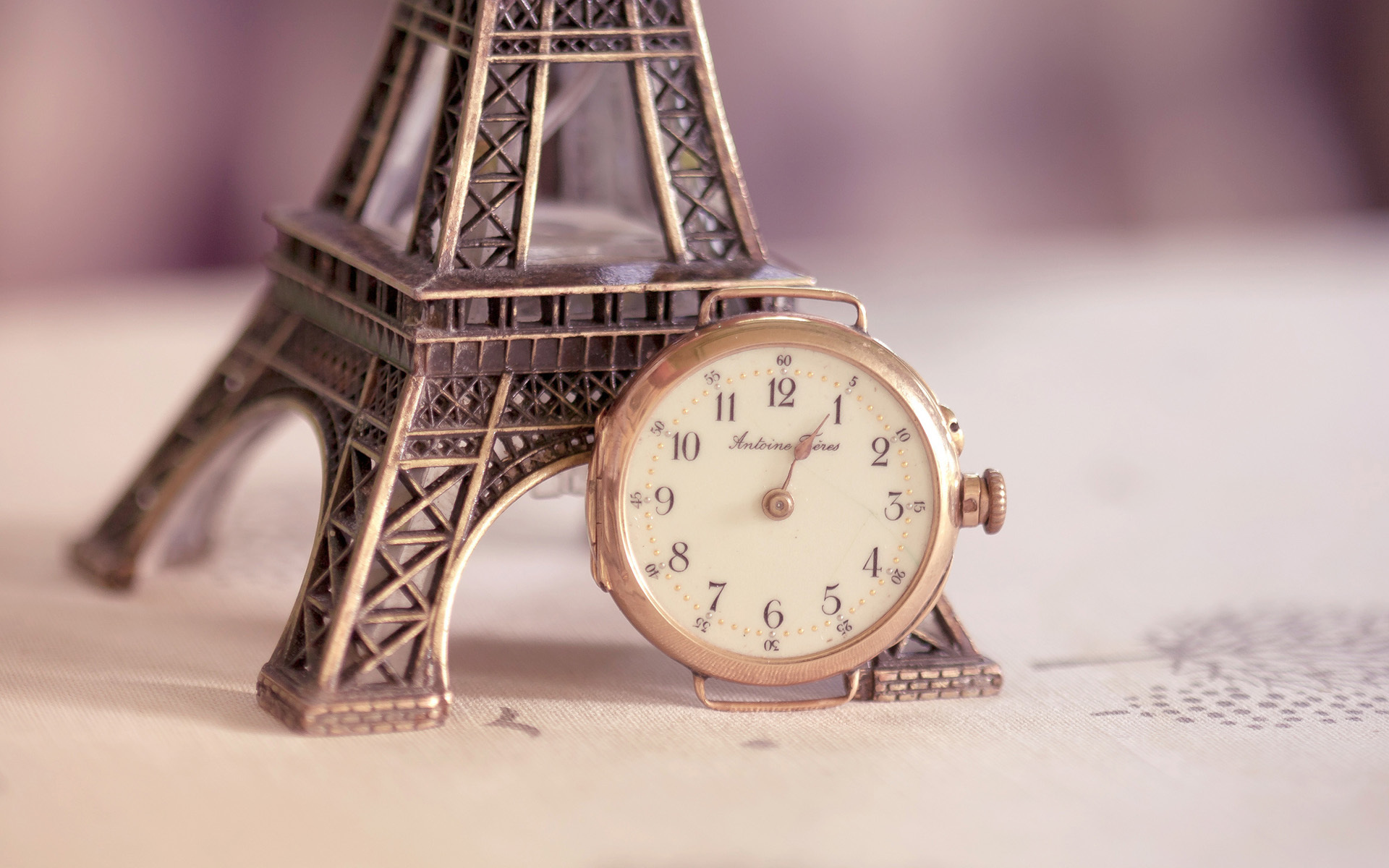 Vintage Clock Wallpapers