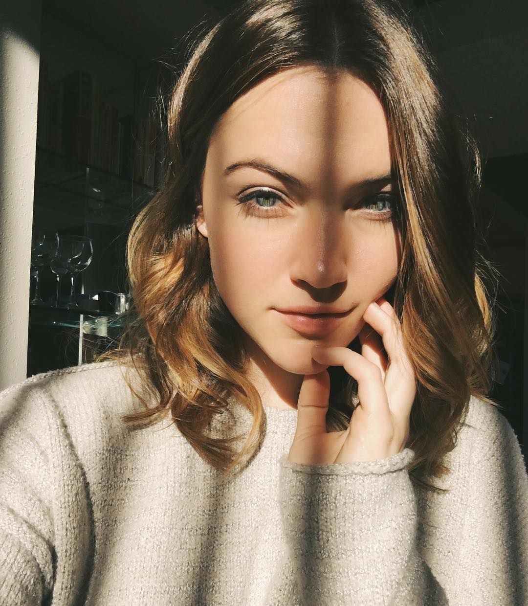 Violett Beane 4K Wallpapers