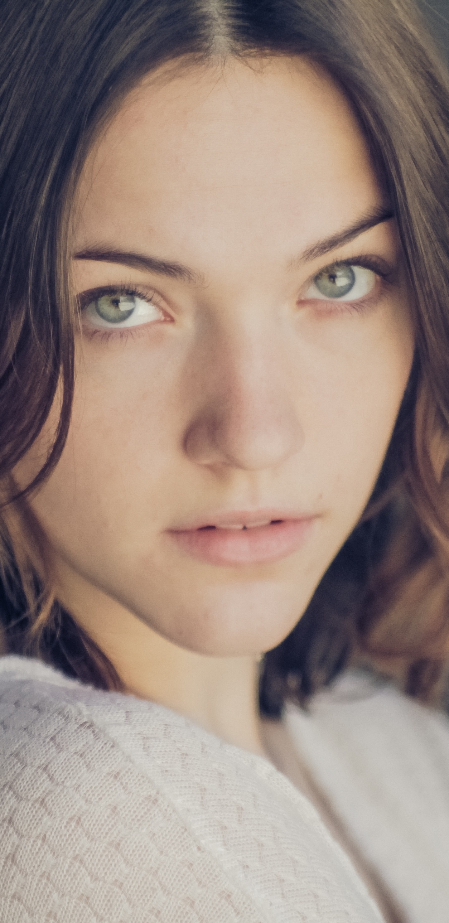 Violett Beane Portrait Wallpapers