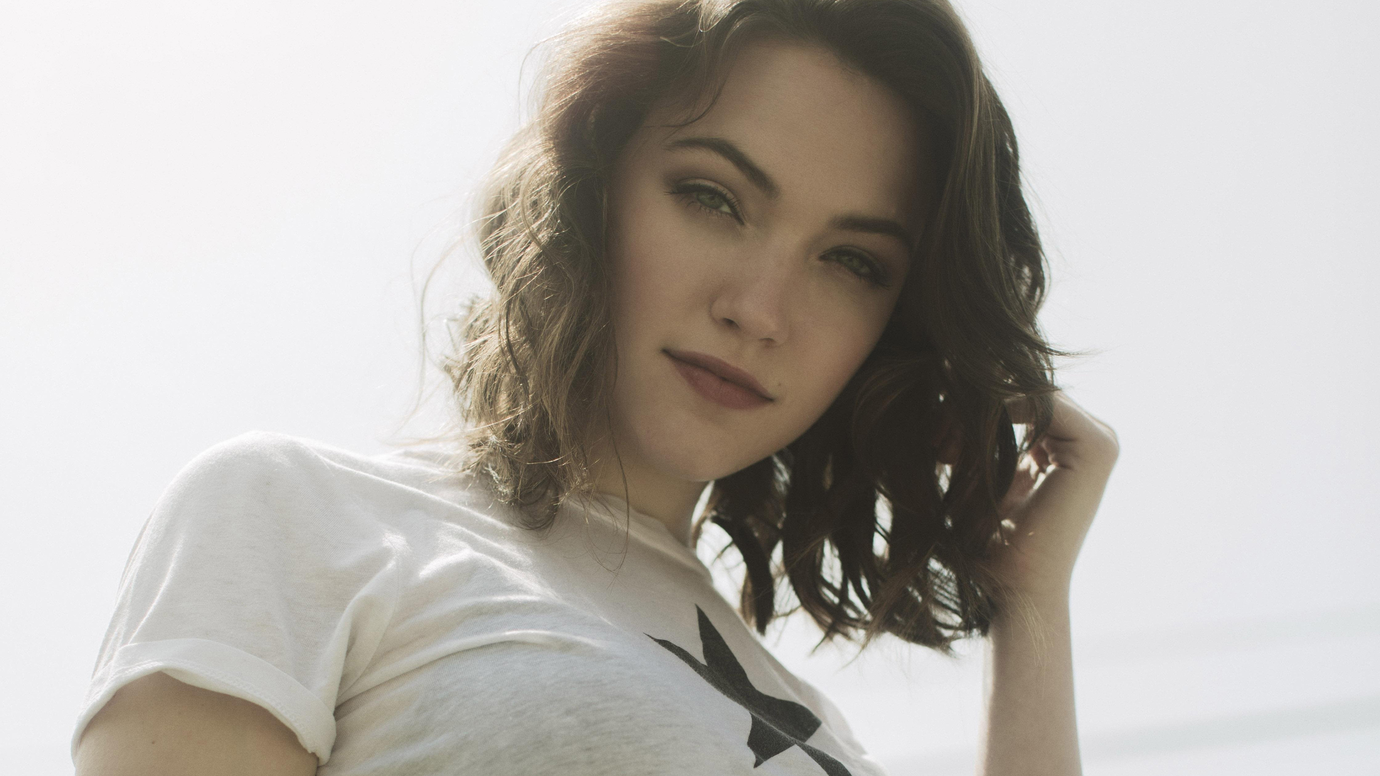 Violett Beane Wallpapers