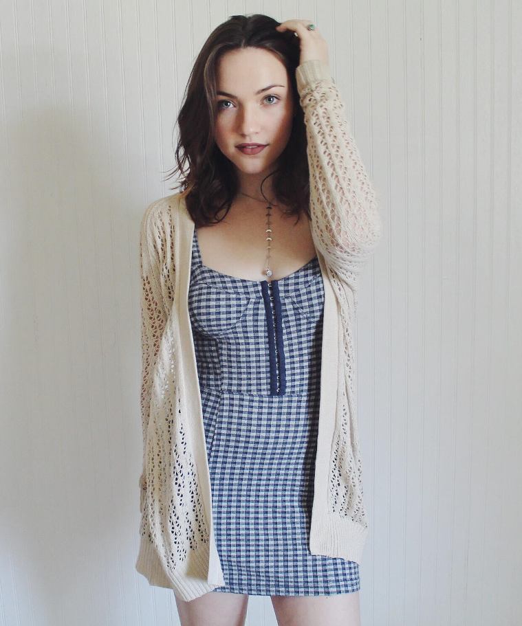 Violett Beane Wallpapers