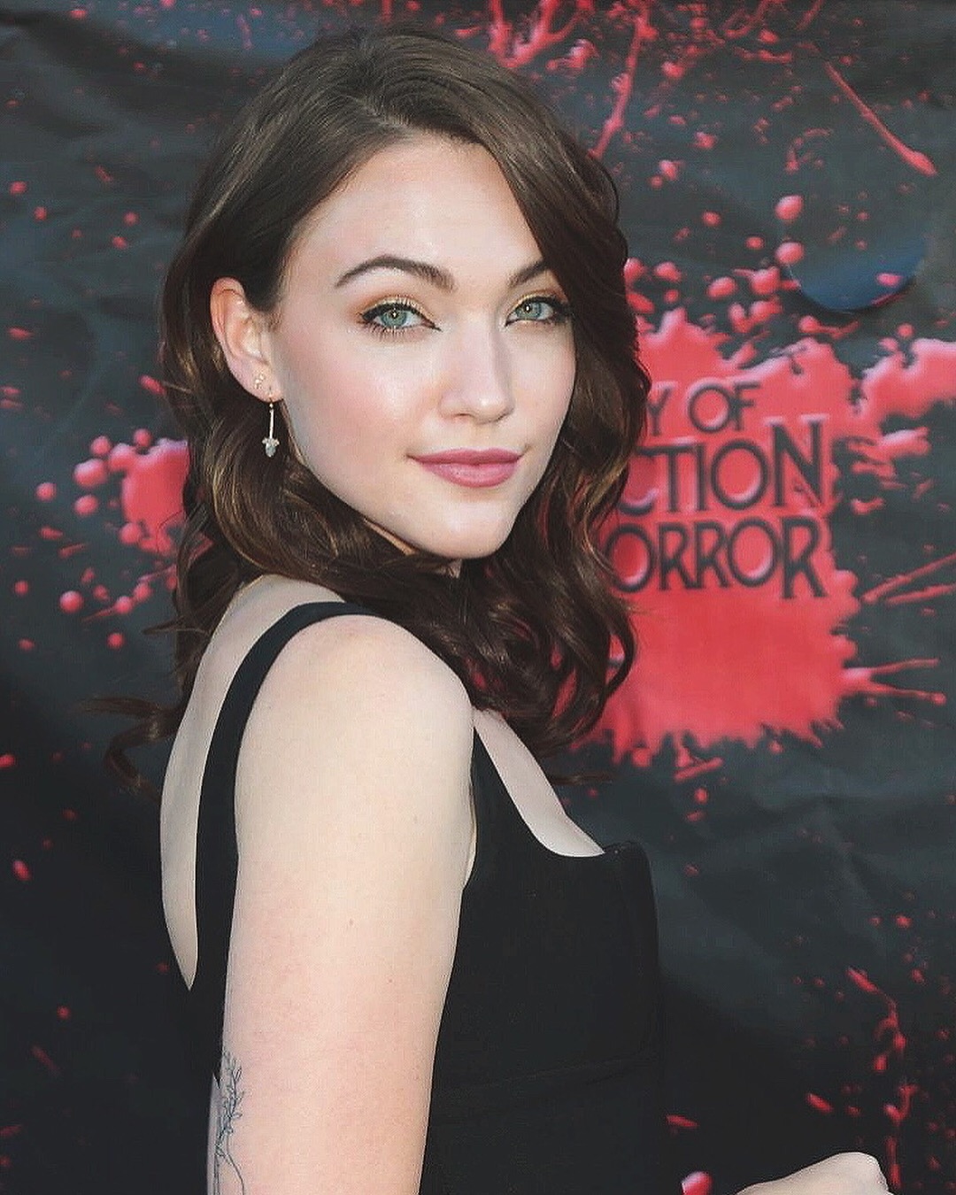 Violett Beane Wallpapers