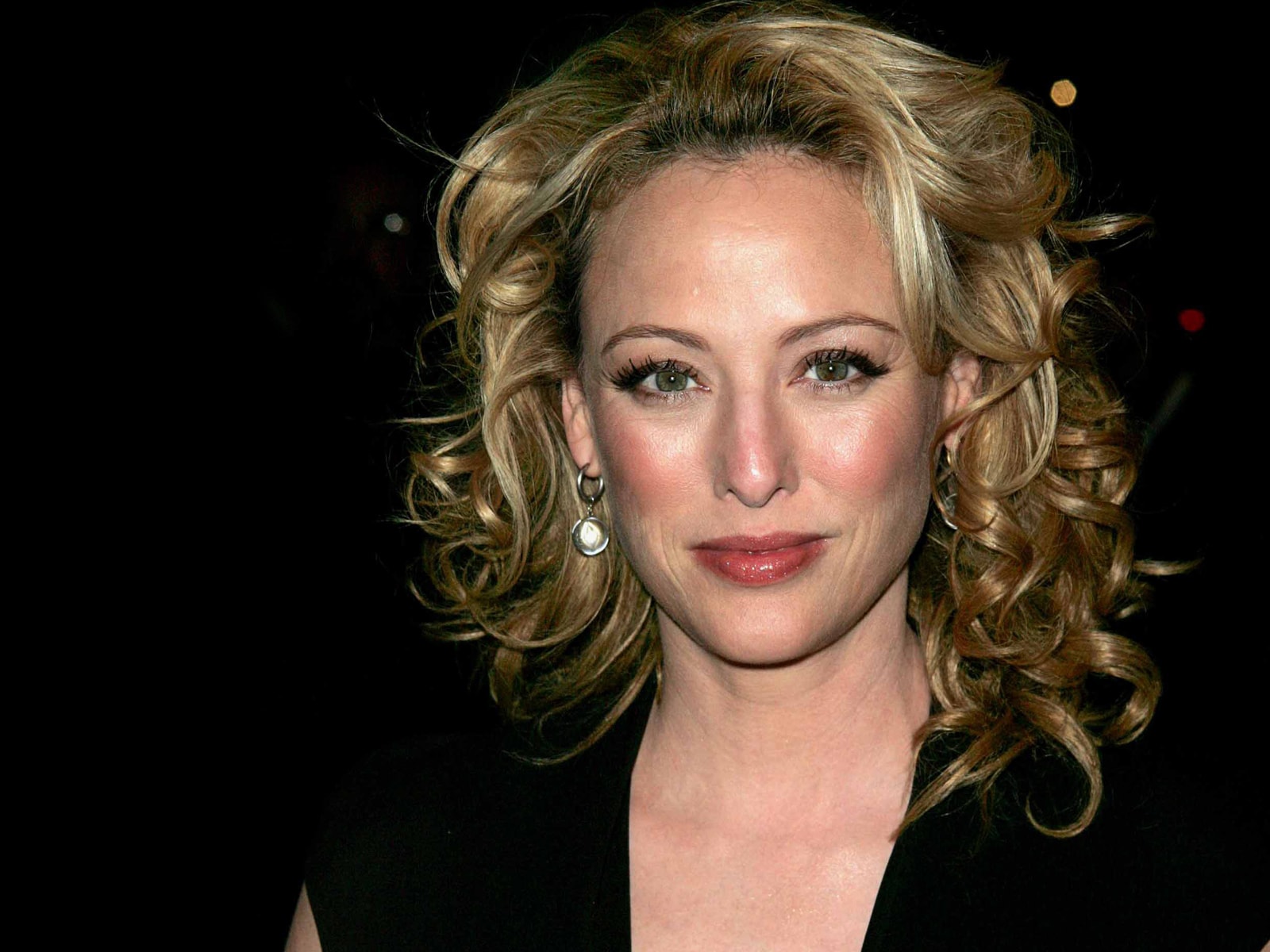 Virginia Madsen Wallpapers