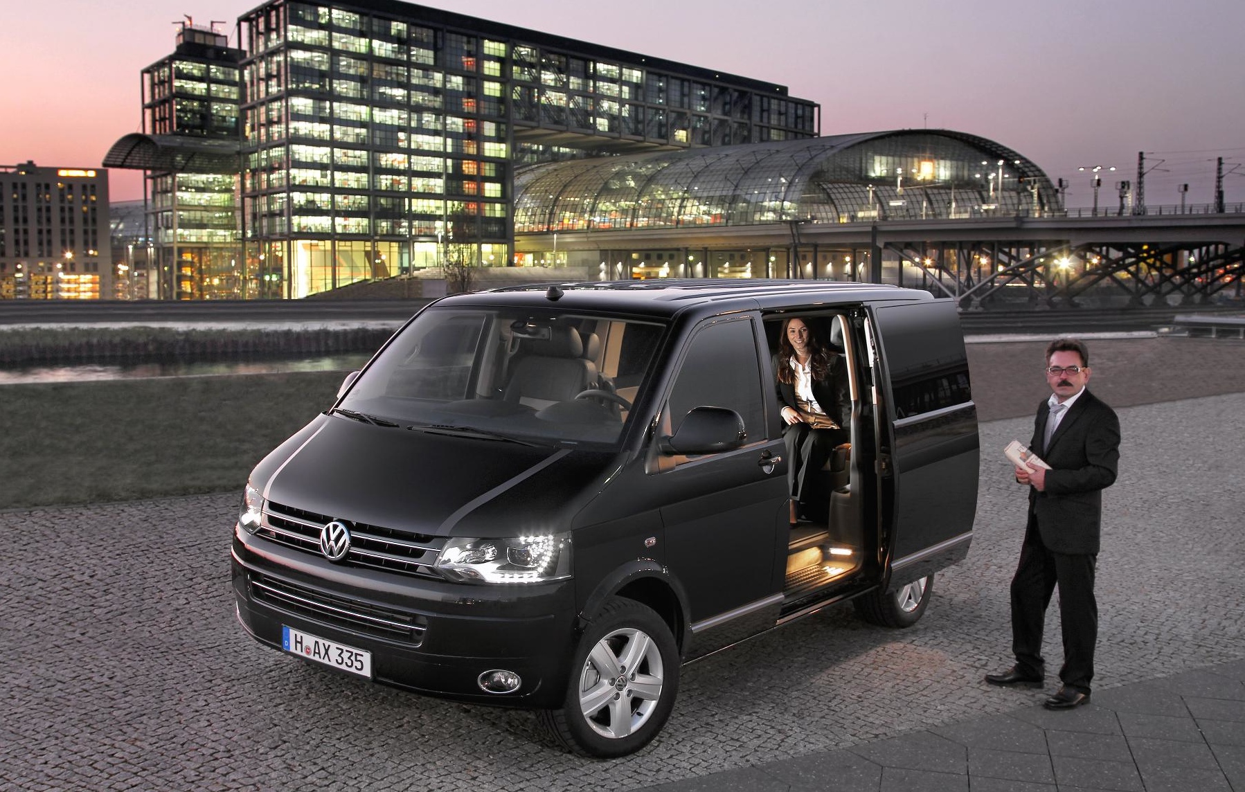 Volkswagen Caravelle Wallpapers