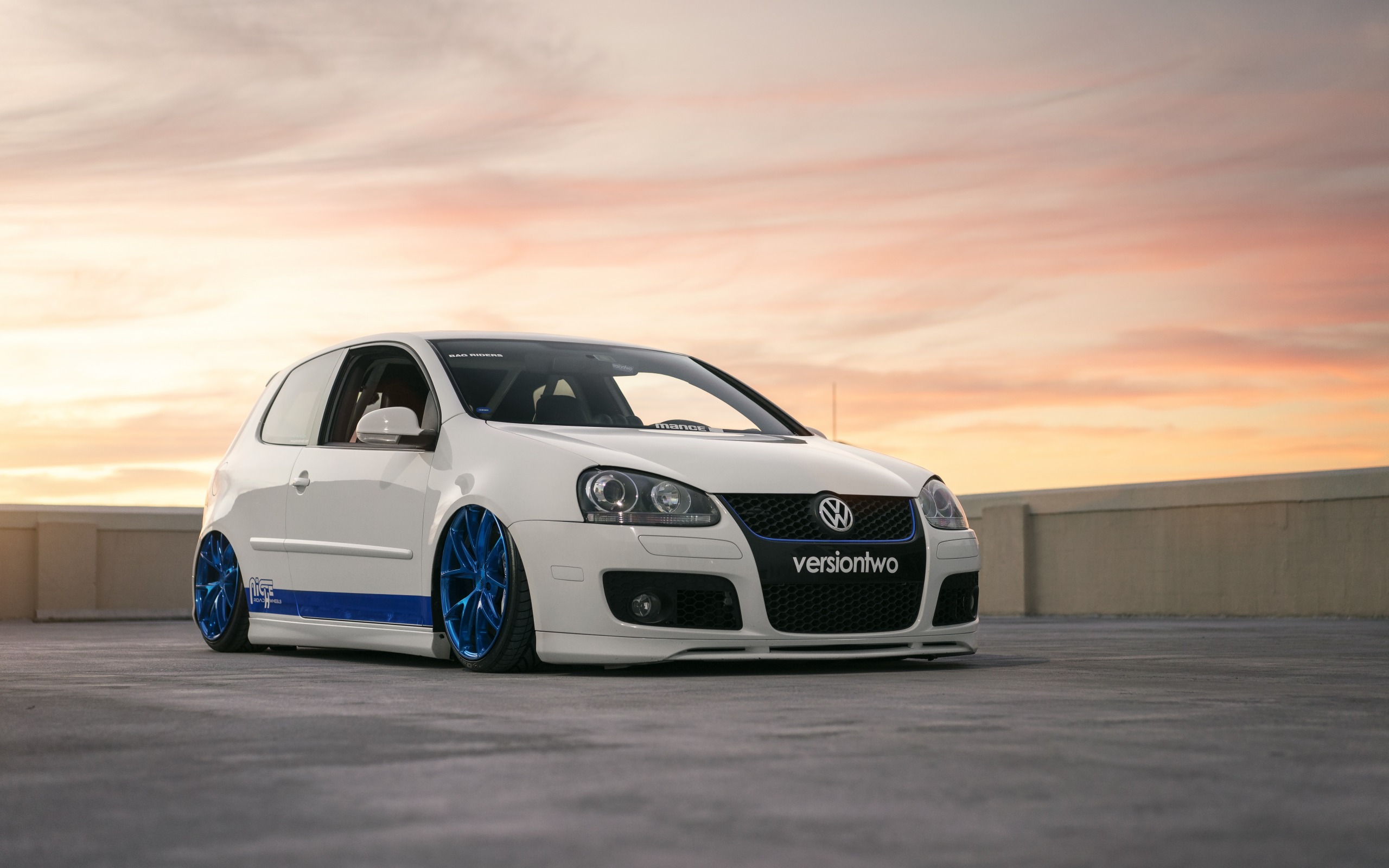 Volkswagen Golf Mk5 Wallpapers