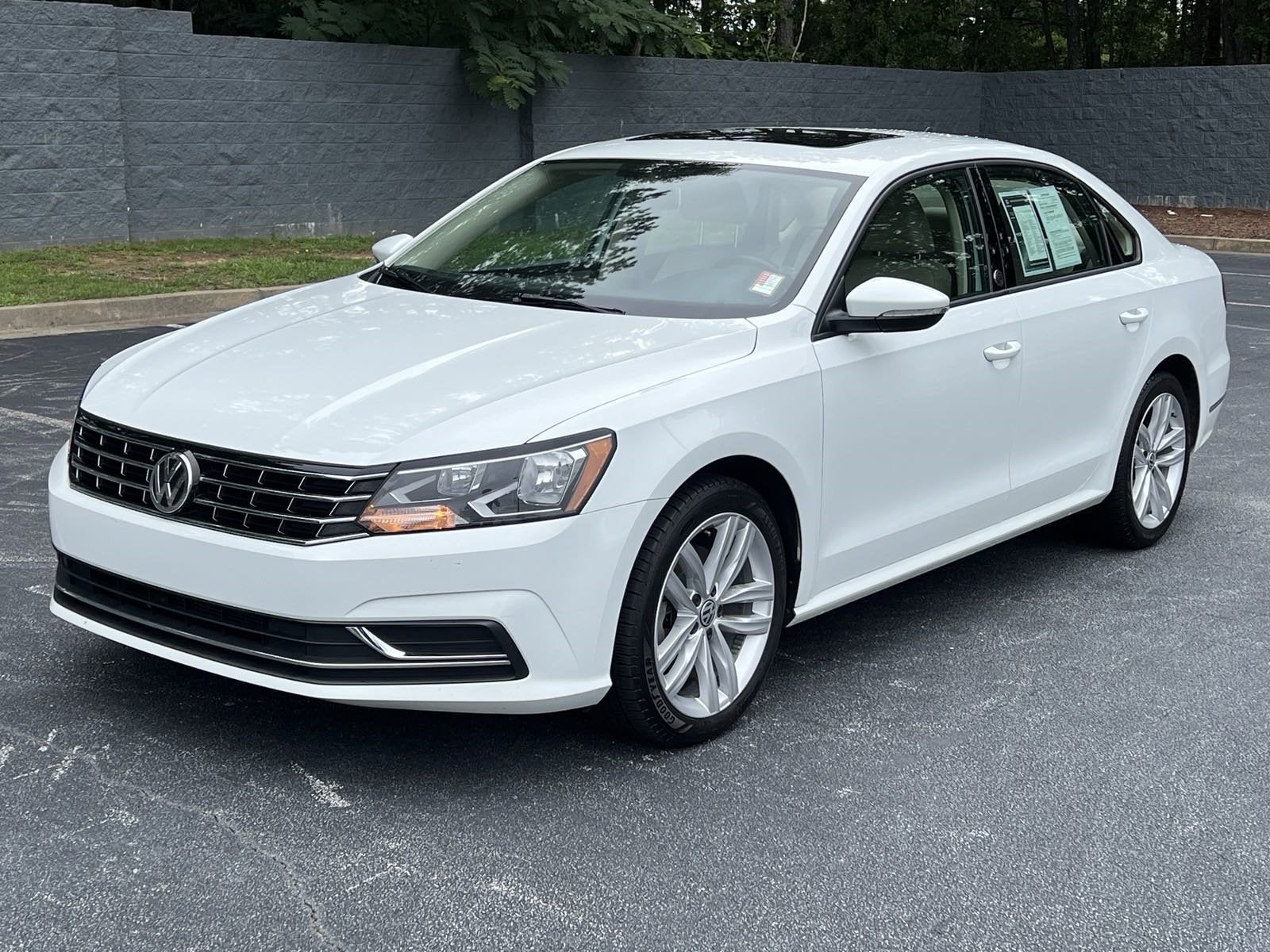 Volkswagen Passat 2019 Wallpapers