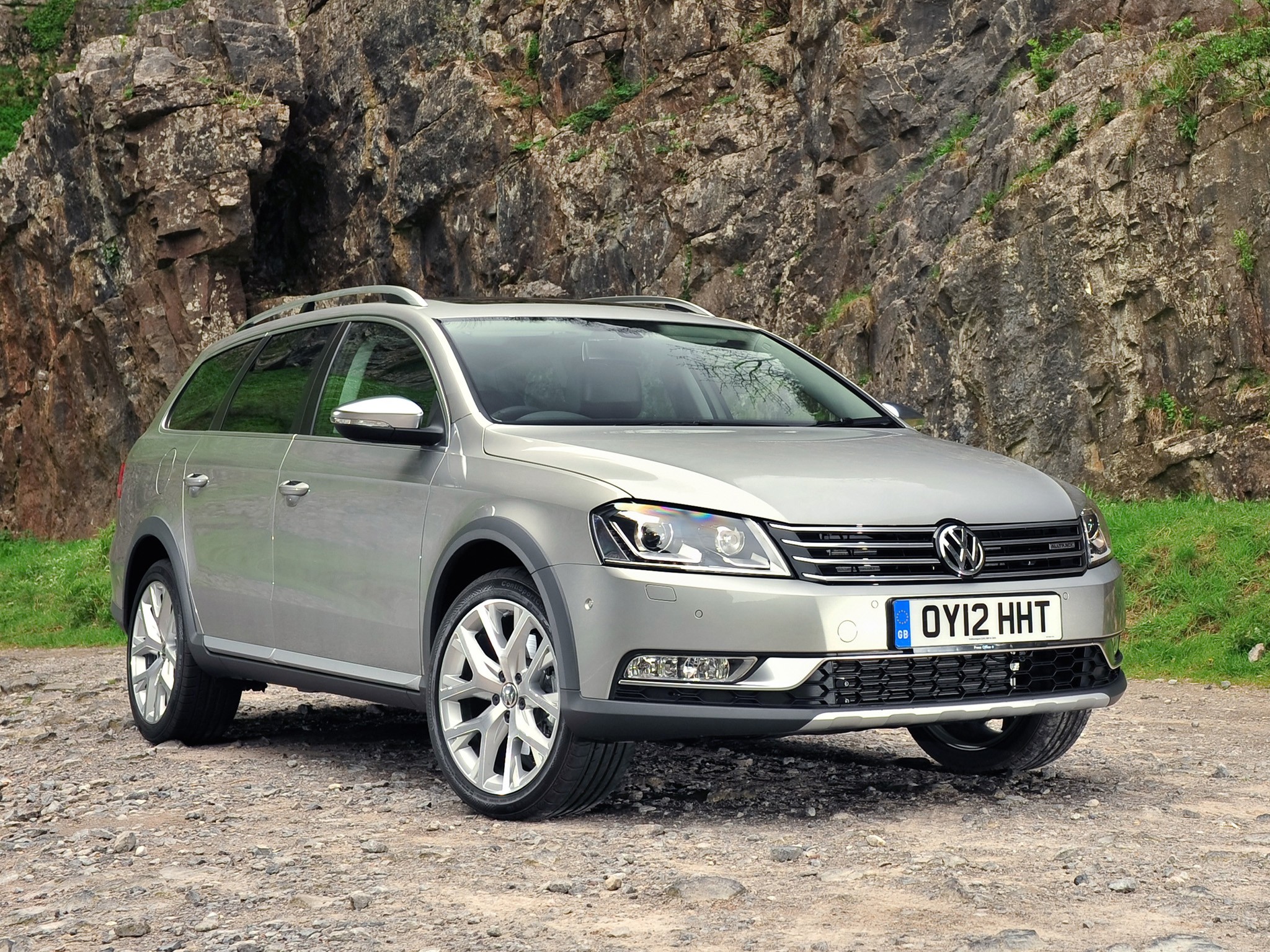 Volkswagen Passat Alltrack Wallpapers