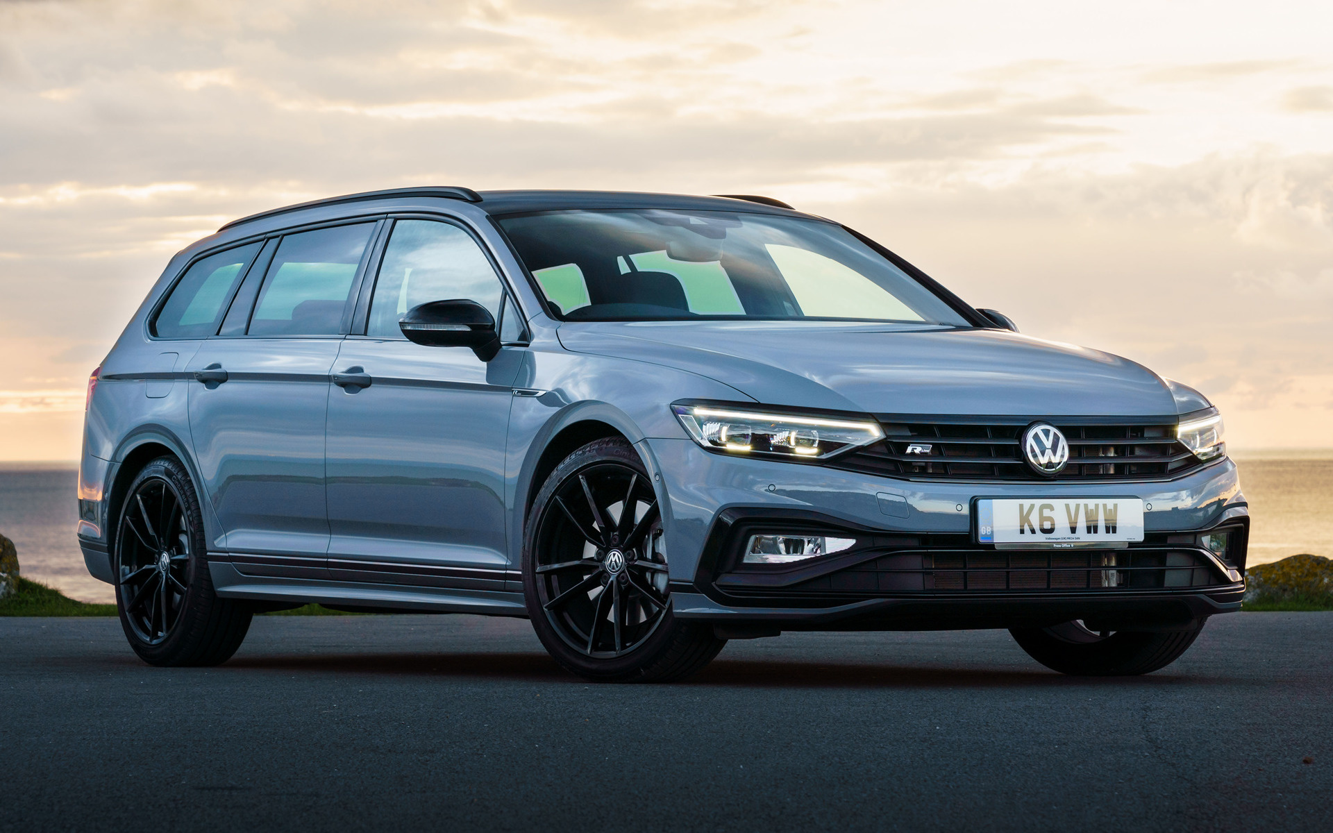 Volkswagen Passat R-Line Wallpapers