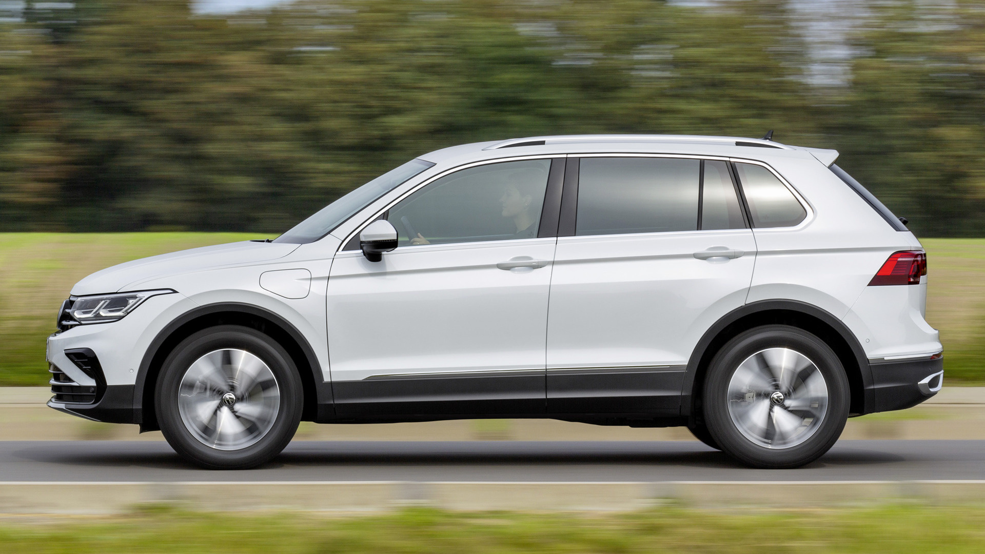 Volkswagen Tiguan Ehybrid Wallpapers