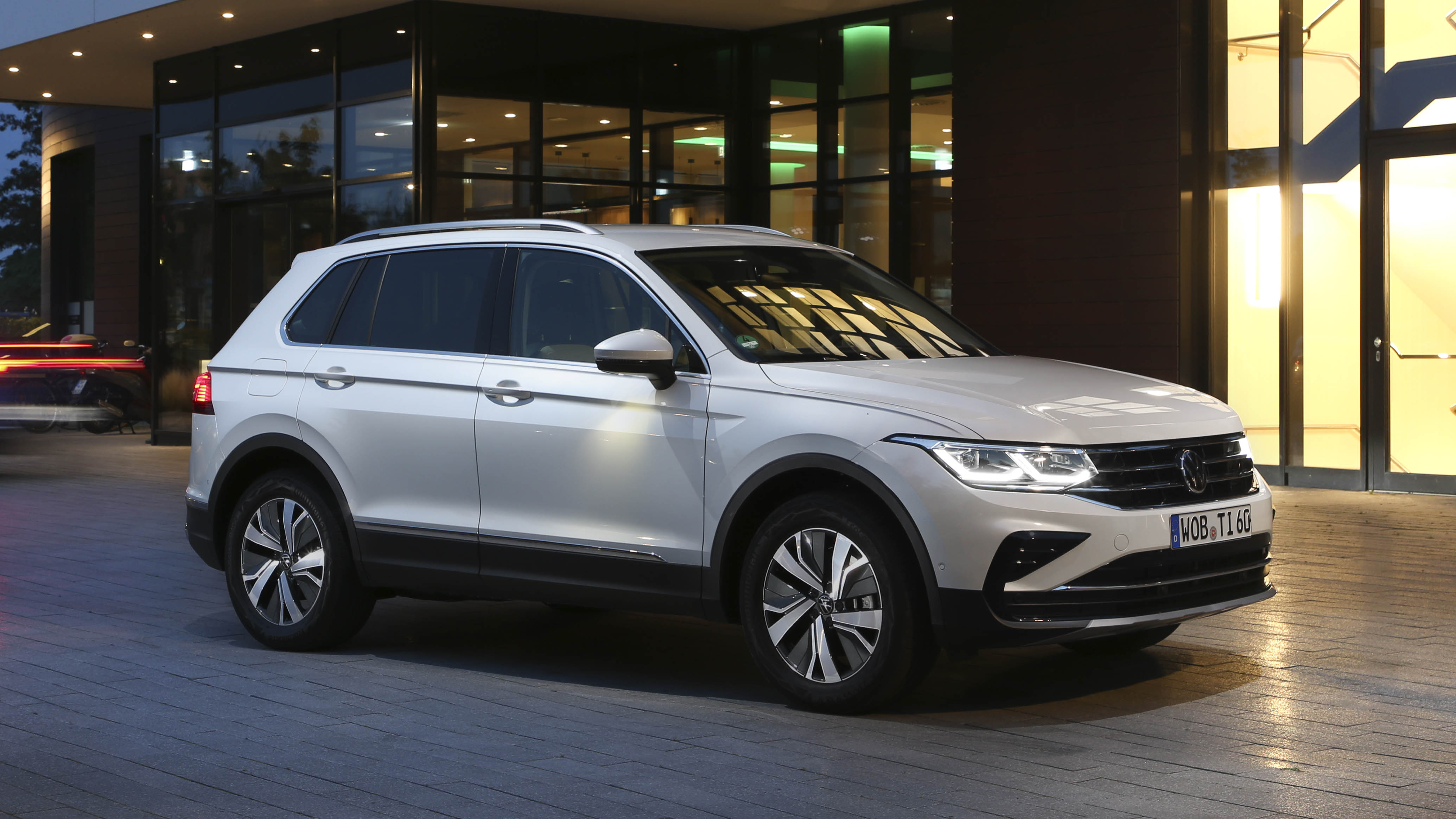 Volkswagen Tiguan Ehybrid Wallpapers