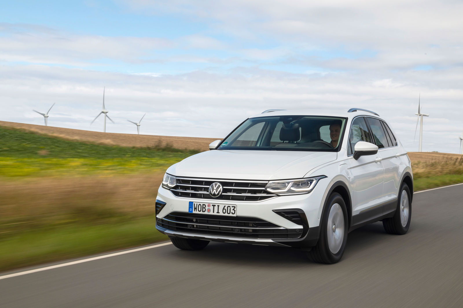 Volkswagen Tiguan L Phev Wallpapers