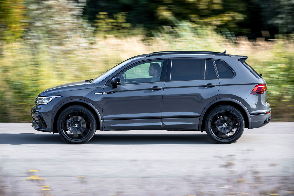 Volkswagen Tiguan R-Line Black Style Wallpapers