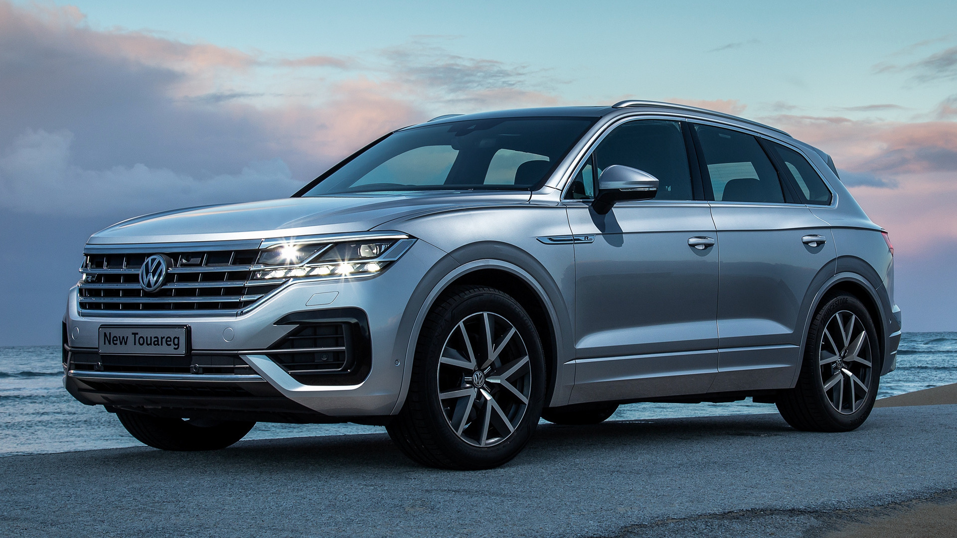 Volkswagen Touareg R-Line Wallpapers