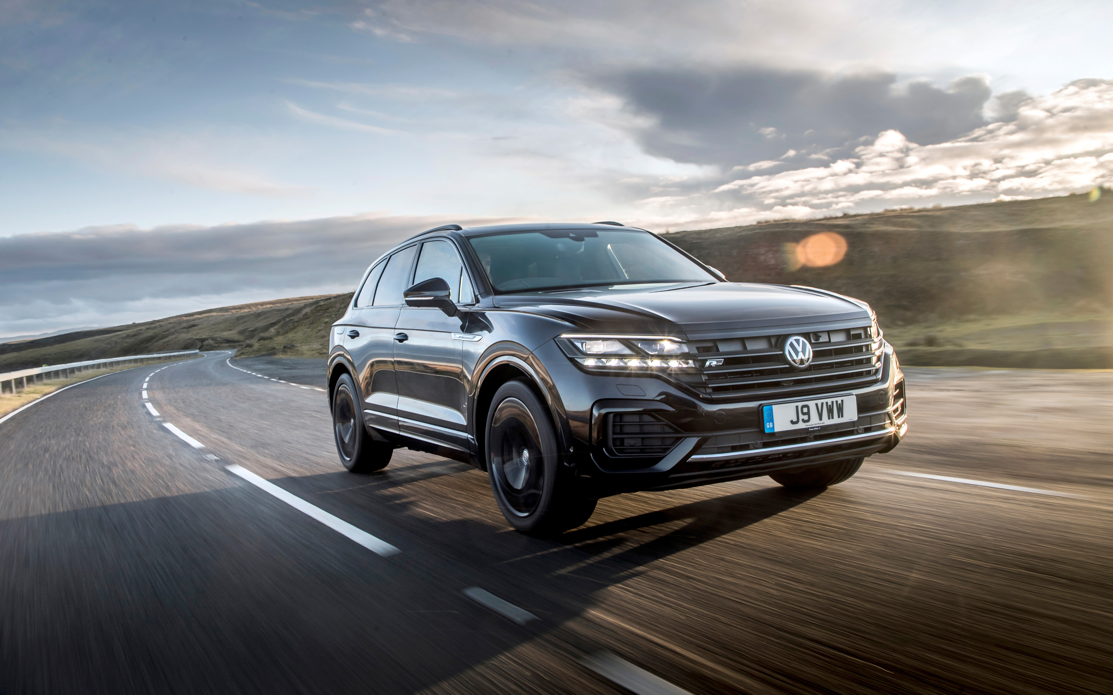 Volkswagen Touareg Wallpapers