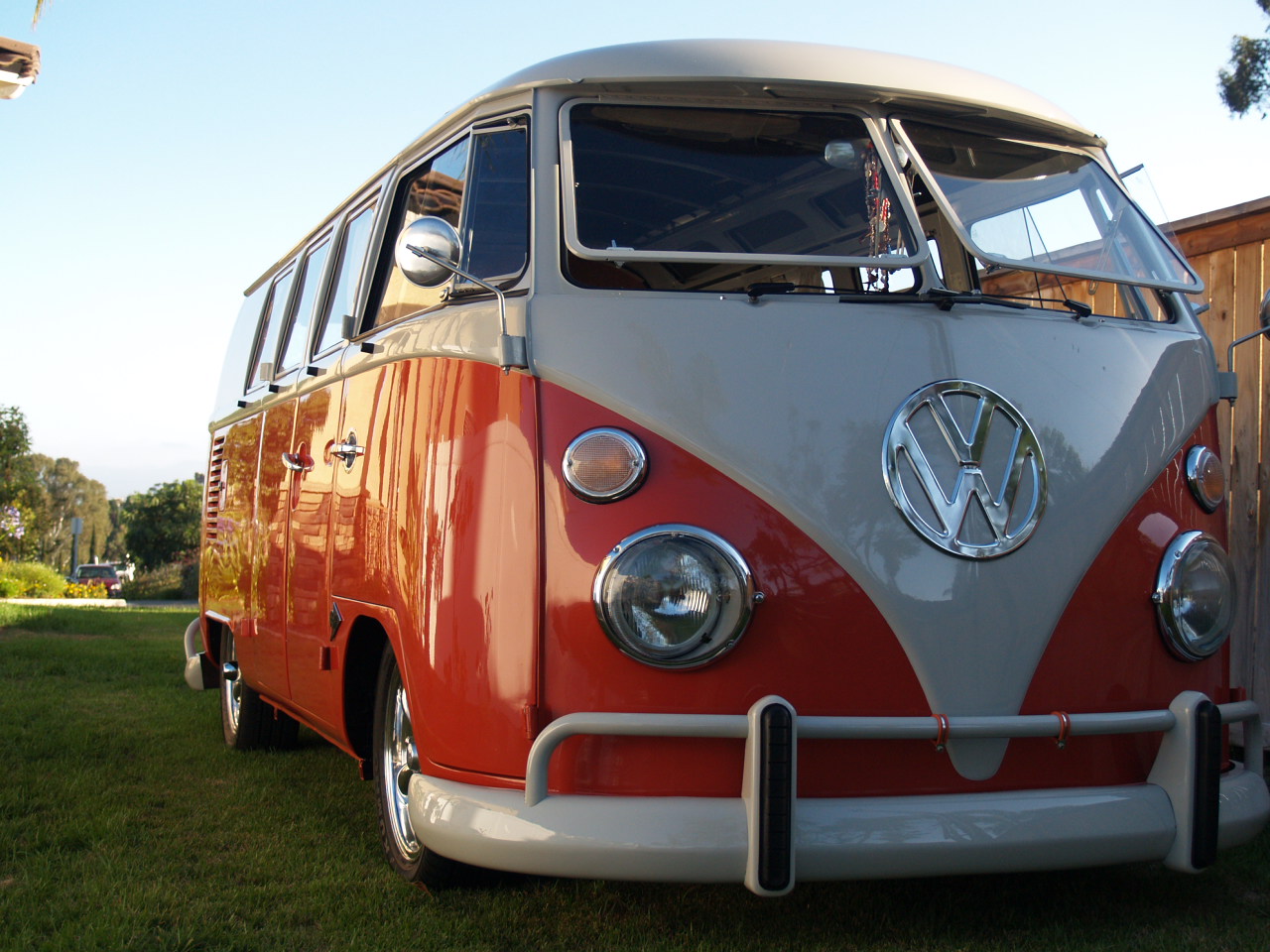 Volkswagen Type 2 Bus Wallpapers