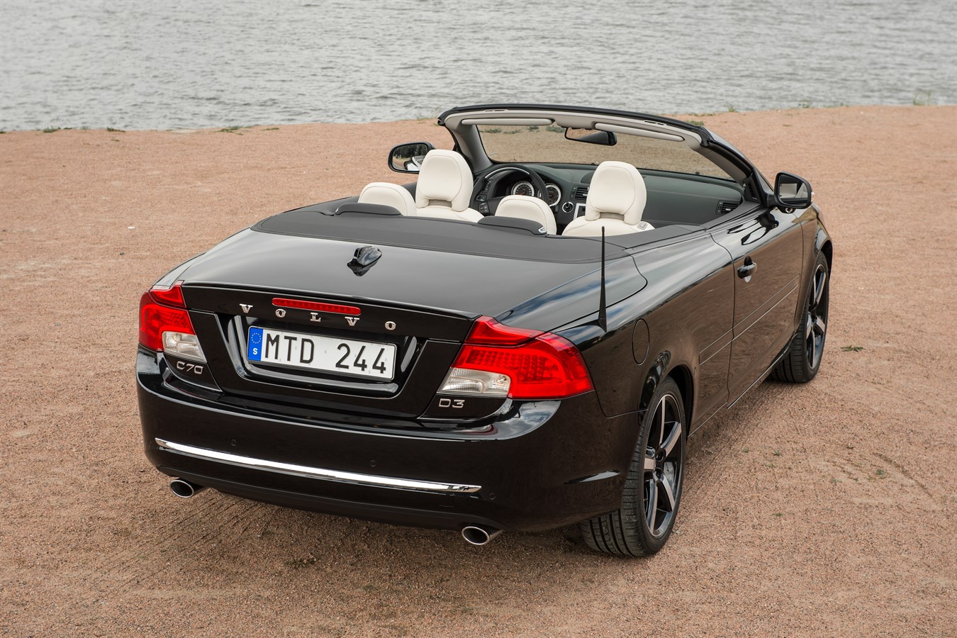 Volvo C70 Wallpapers