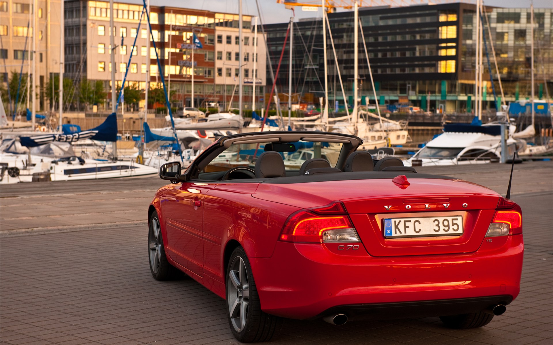 Volvo C70 Wallpapers