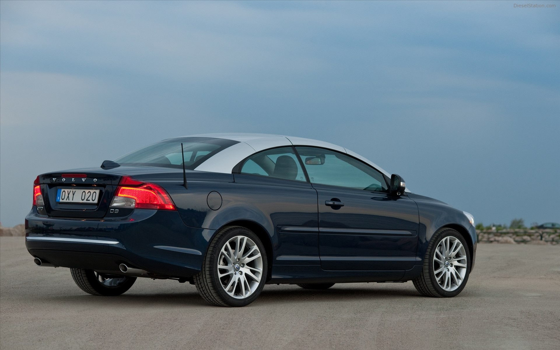 Volvo C70 Wallpapers