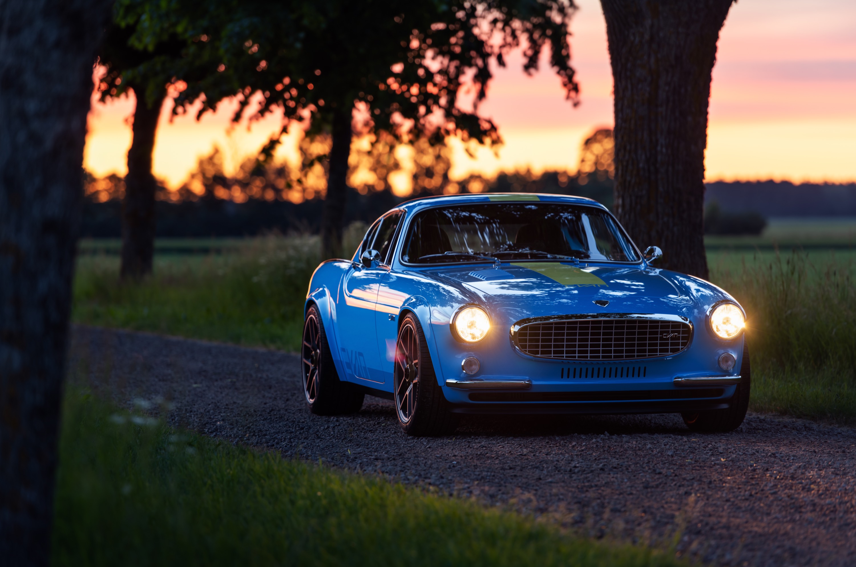 Volvo P1800 Cyan Wallpapers