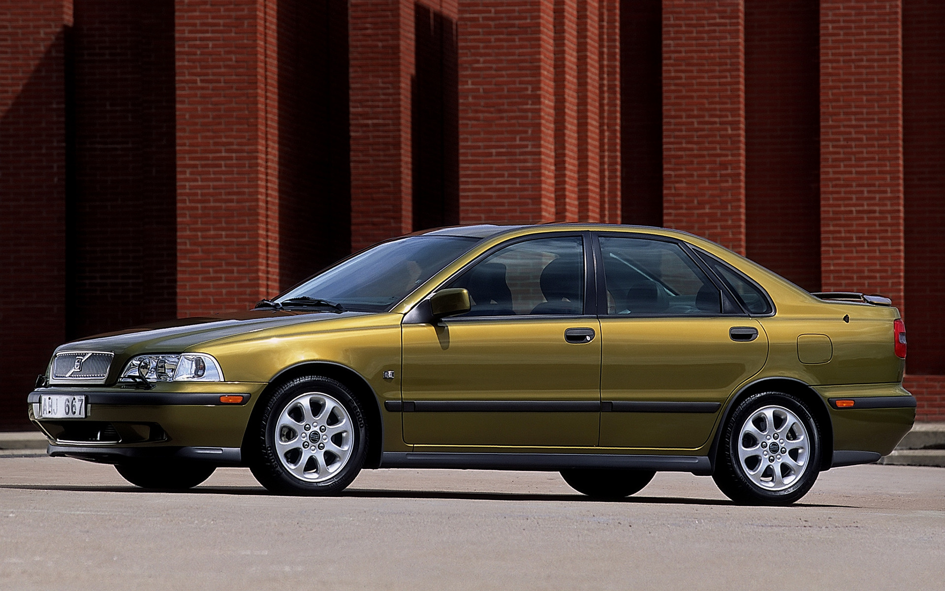 Volvo S40 Wallpapers