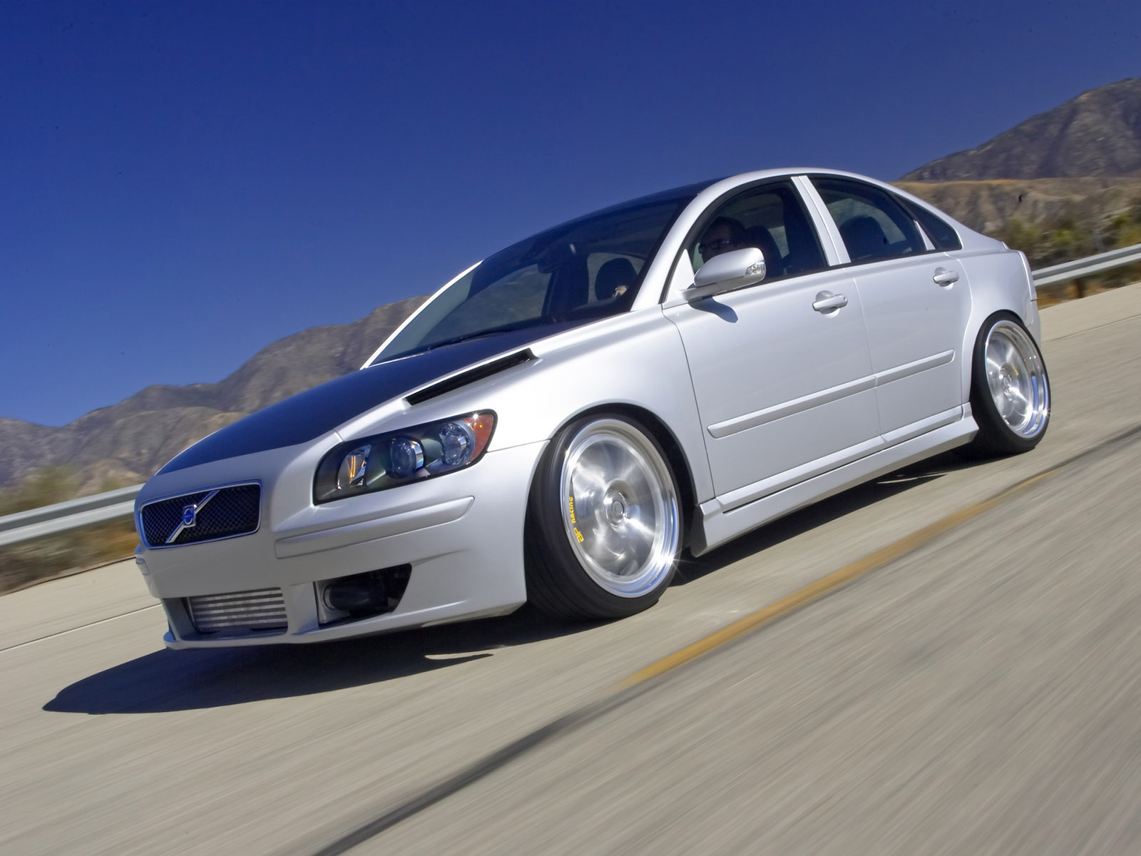 Volvo S40 Wallpapers