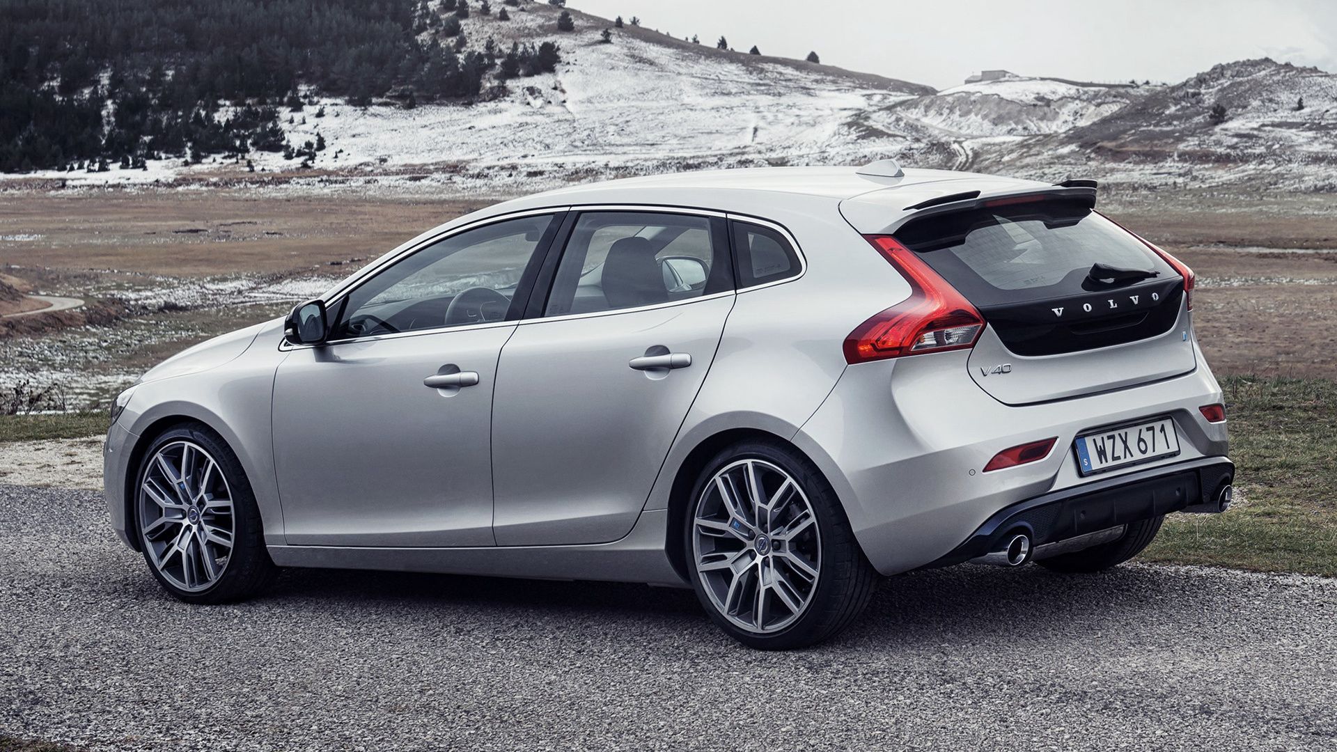 Volvo V40 2019 Wallpapers