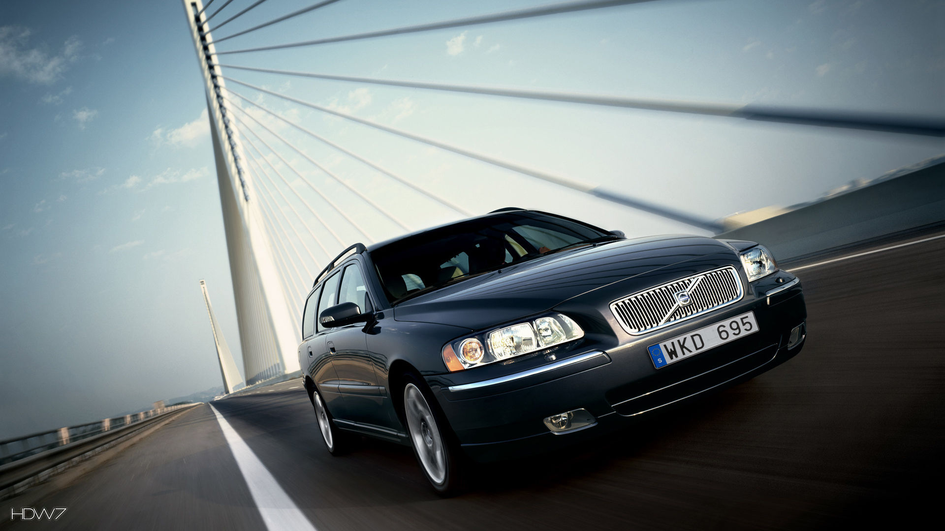 Volvo V70 Wallpapers