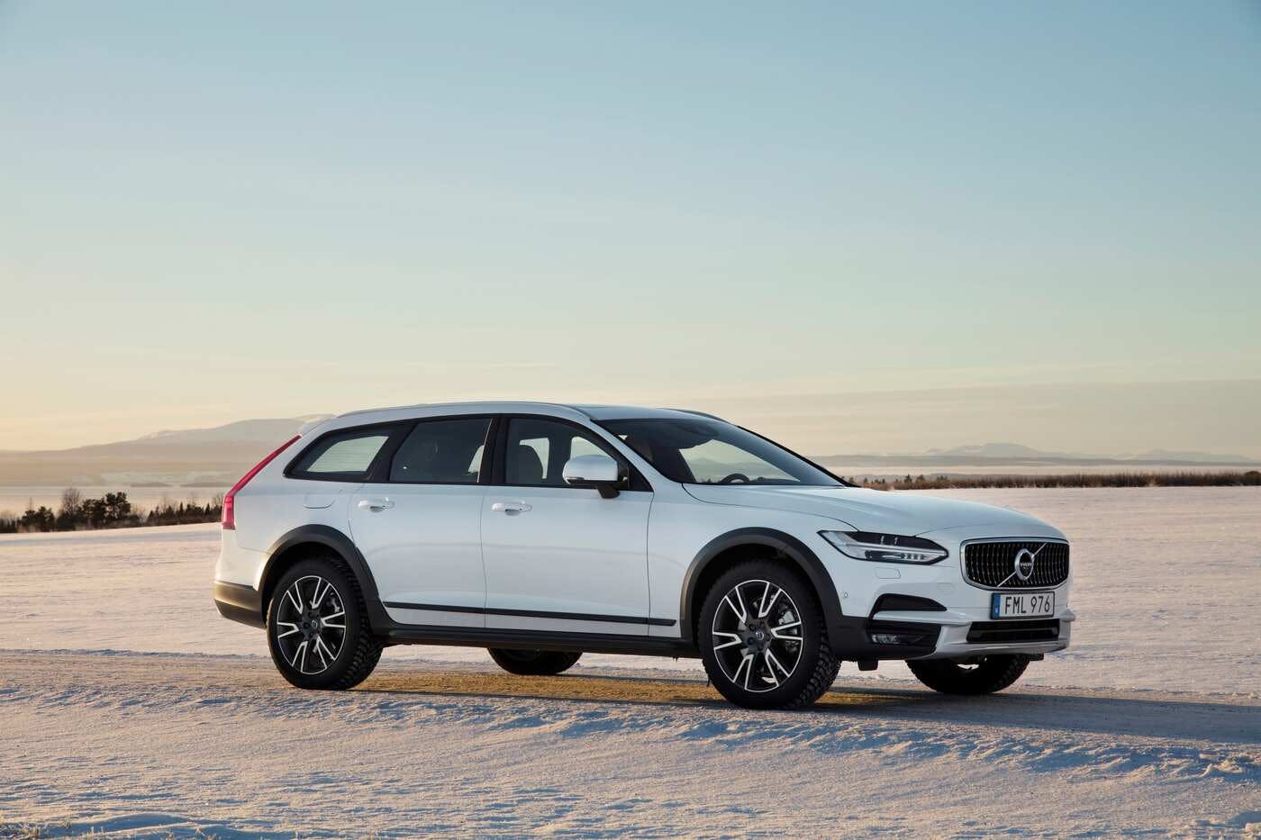 Volvo V90 T6 Awd Wallpapers