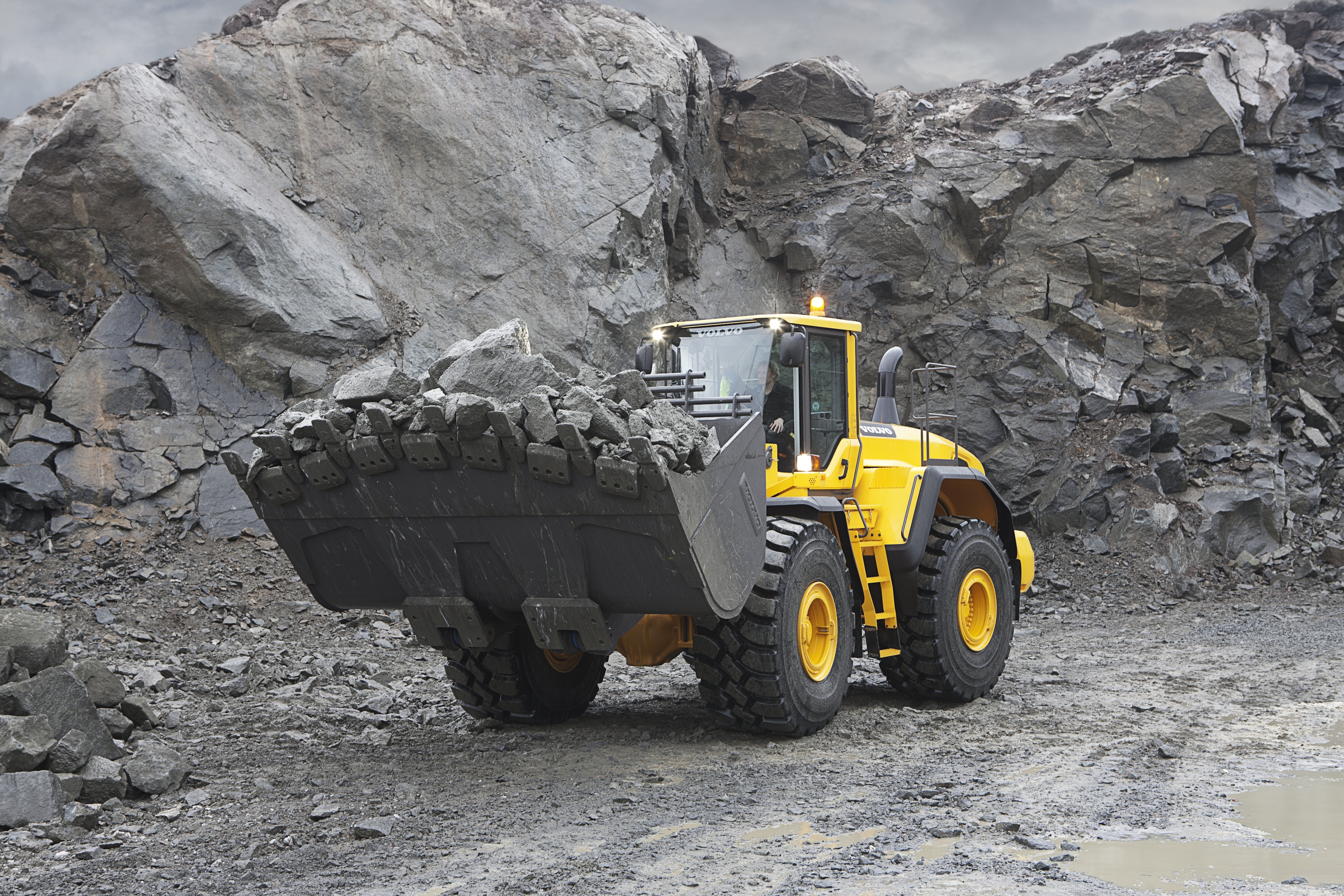 Volvo Wheel Loader Wallpapers