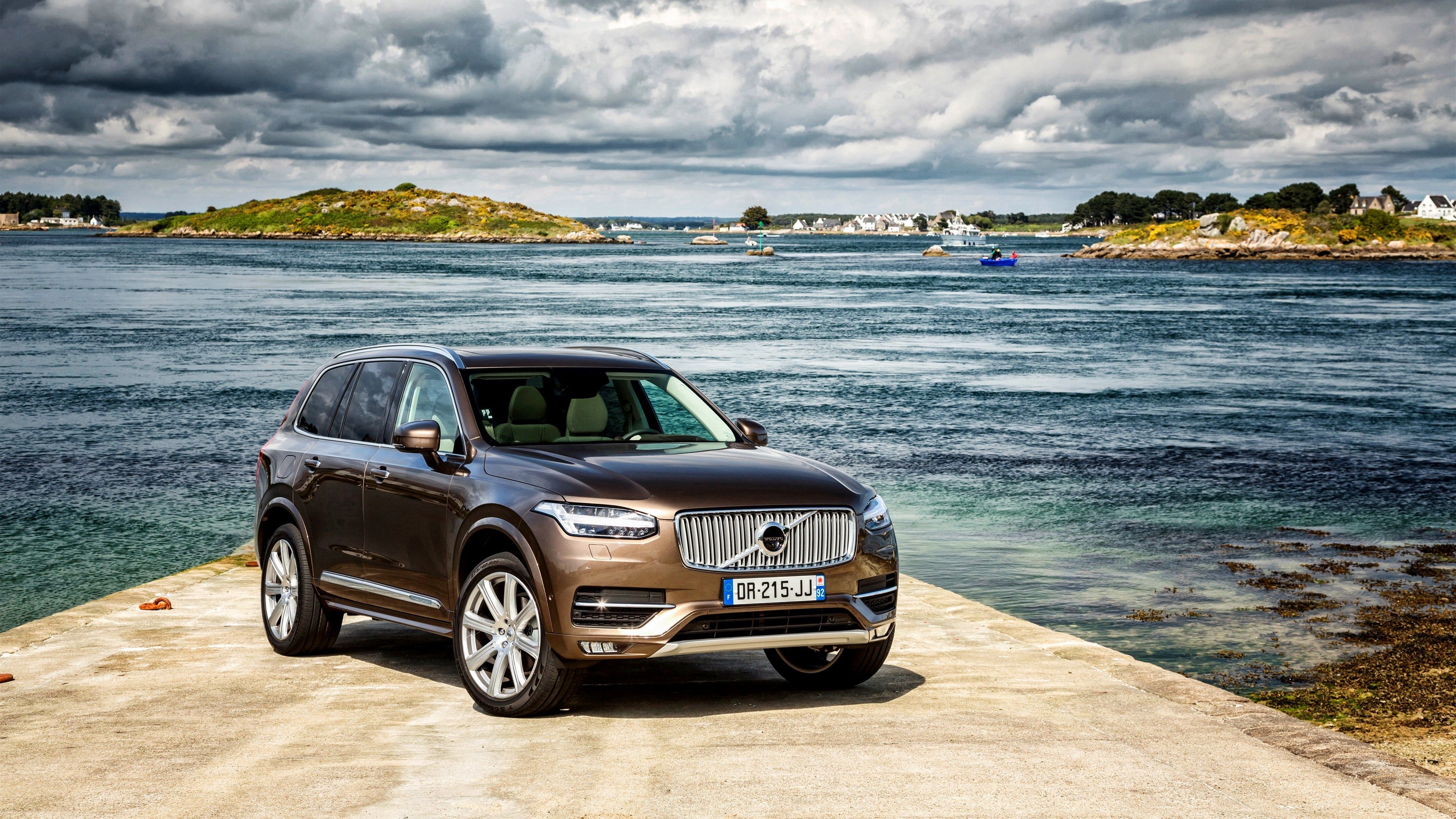 Volvo Xc90 R-Design Wallpapers