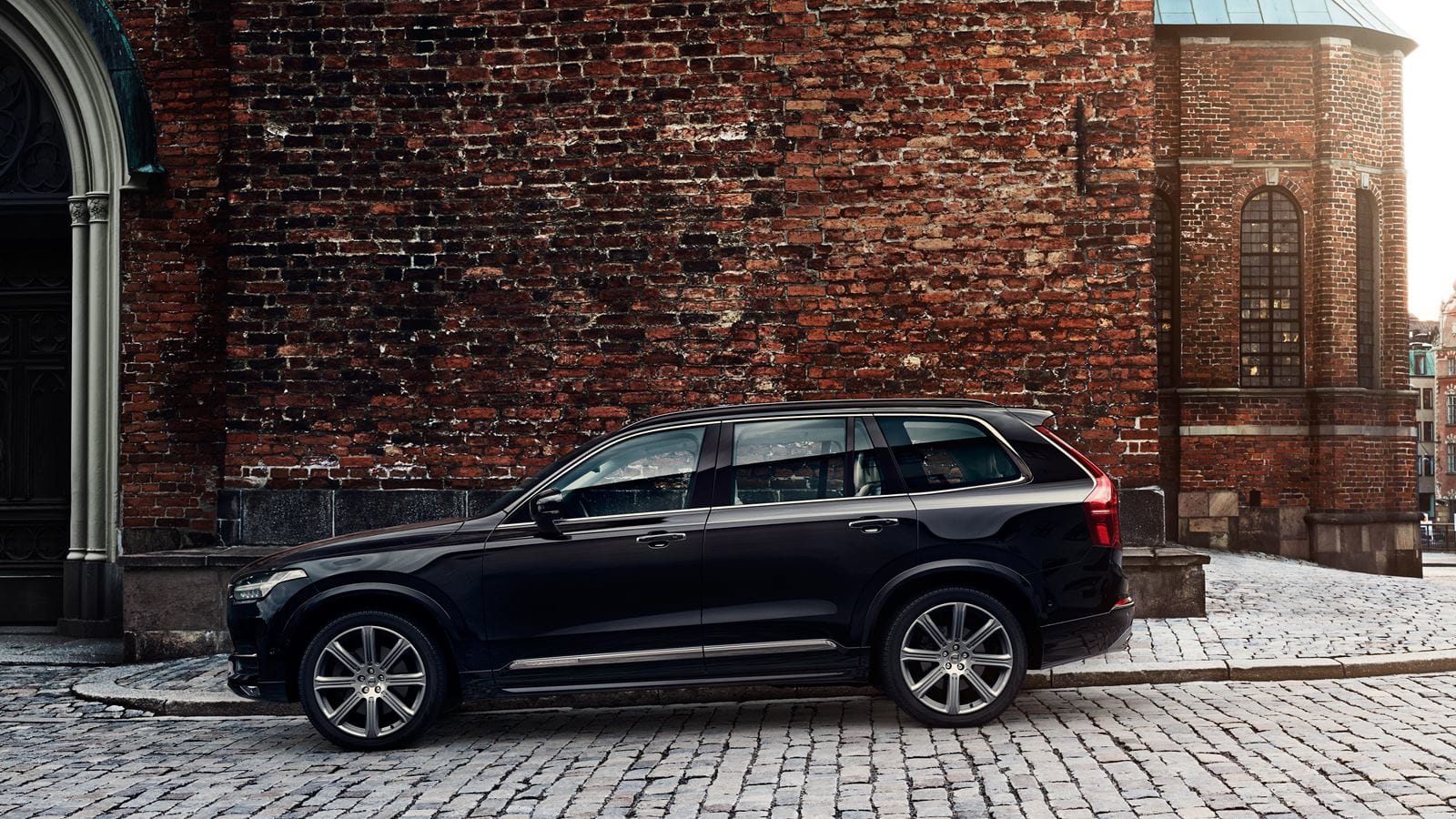 Volvo Xc90 Wallpapers