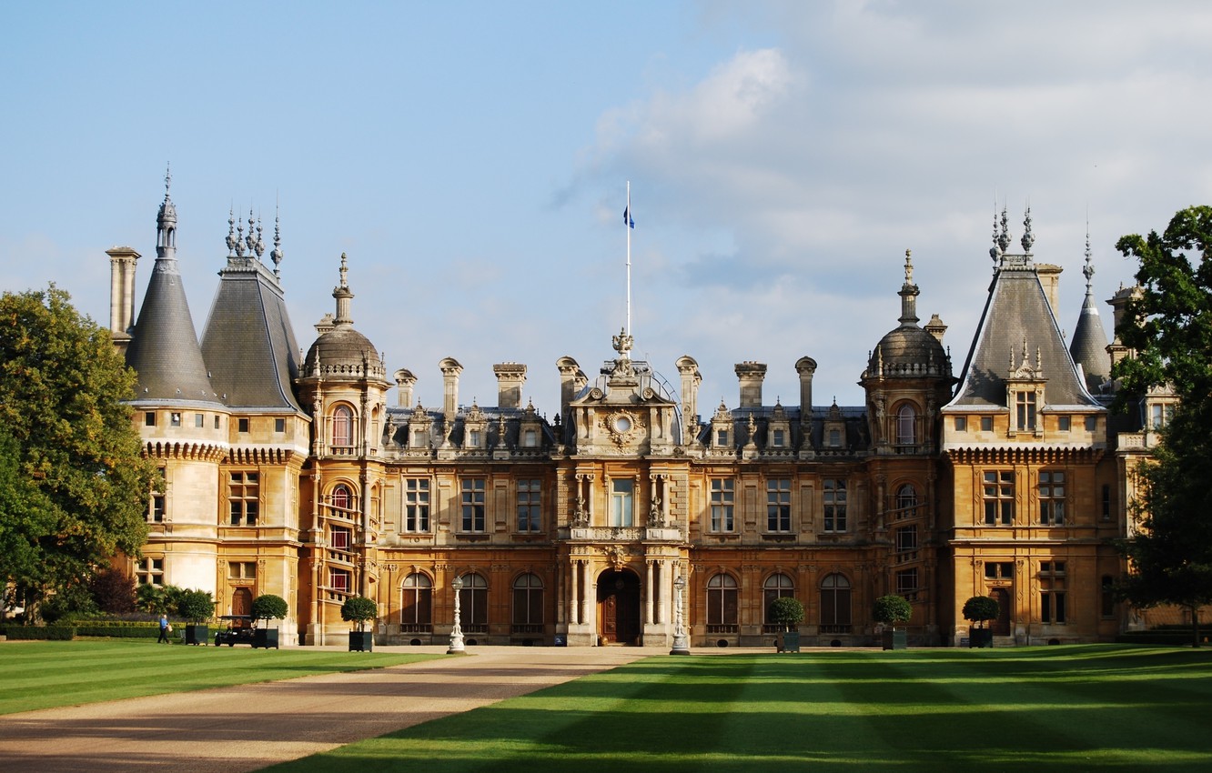 Waddesdon Manor Wallpapers