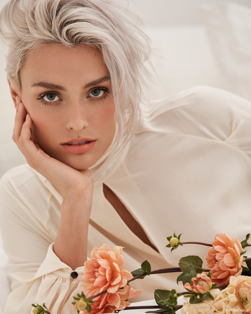 Wallis Day Actress Wallpapers