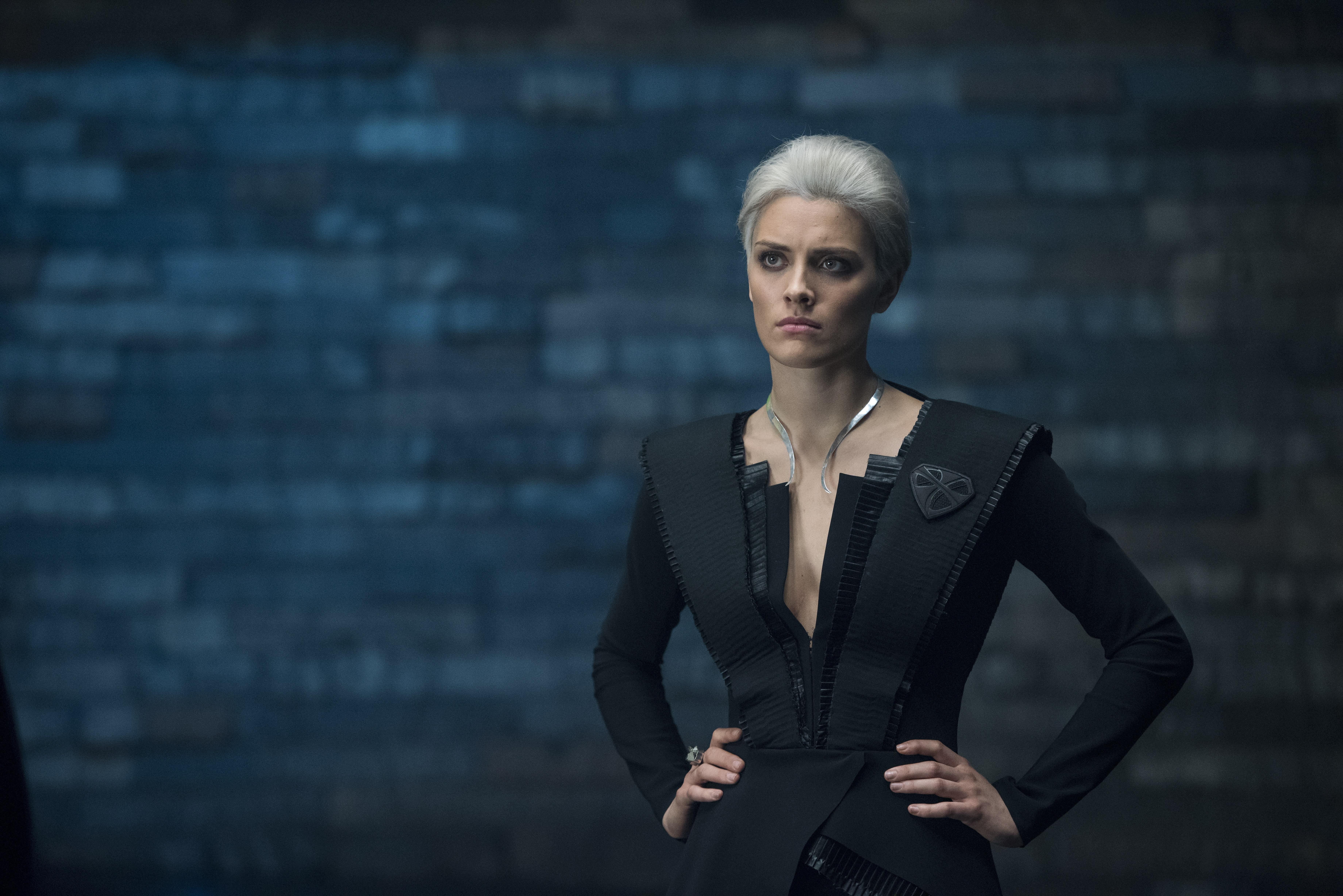 Wallis Day As Nyssa in Krypton Wallpapers