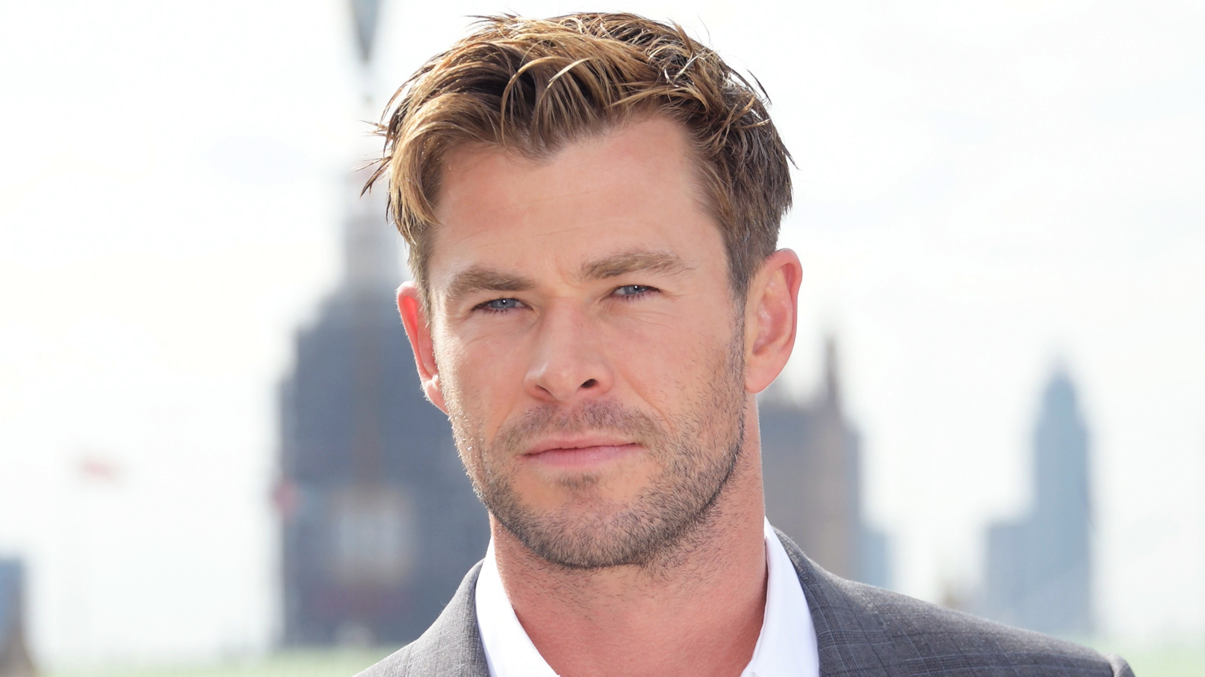 Wallpaper Chris Hemsworth Wallpapers