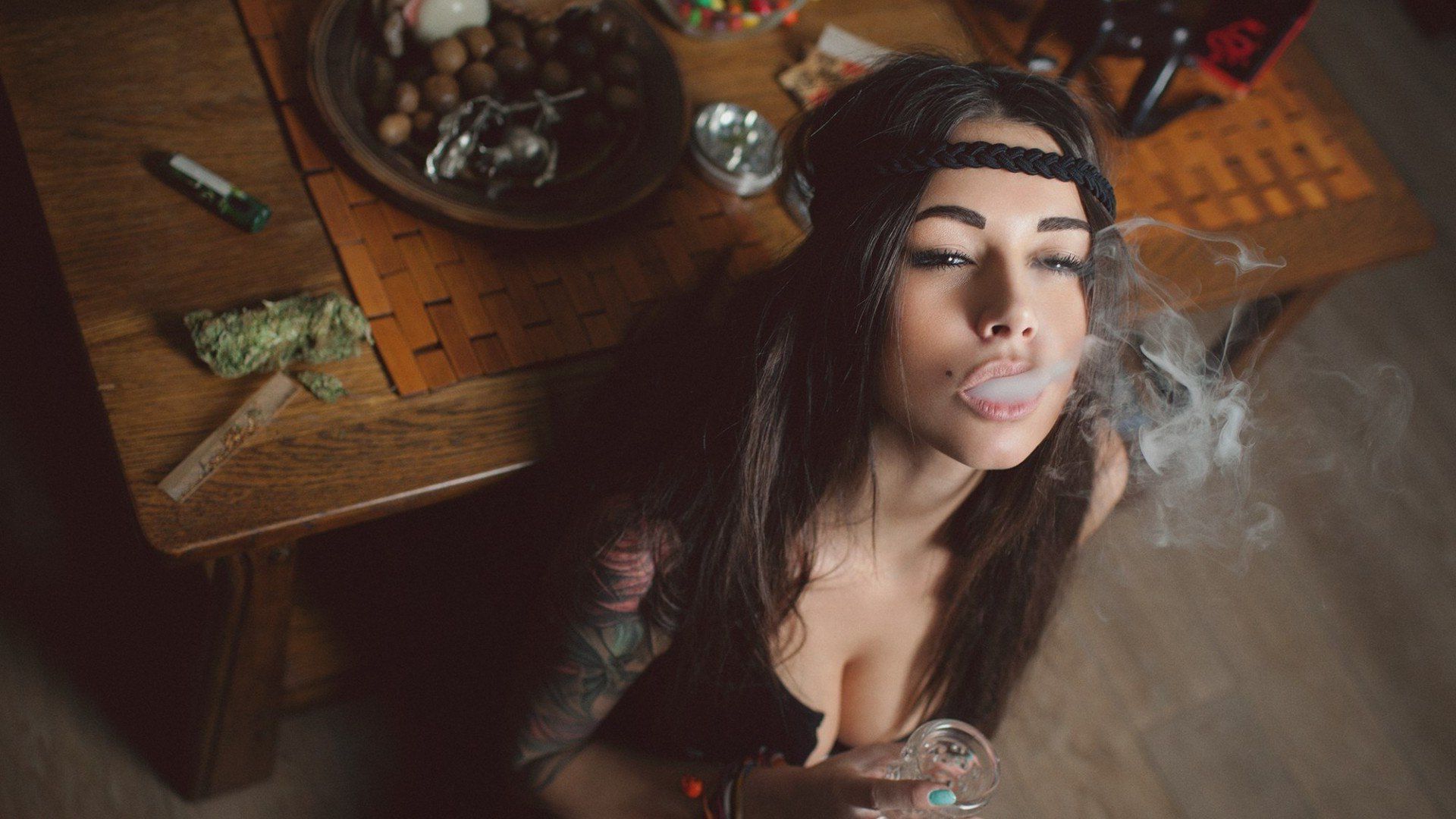 Weed Girl Wallpapers